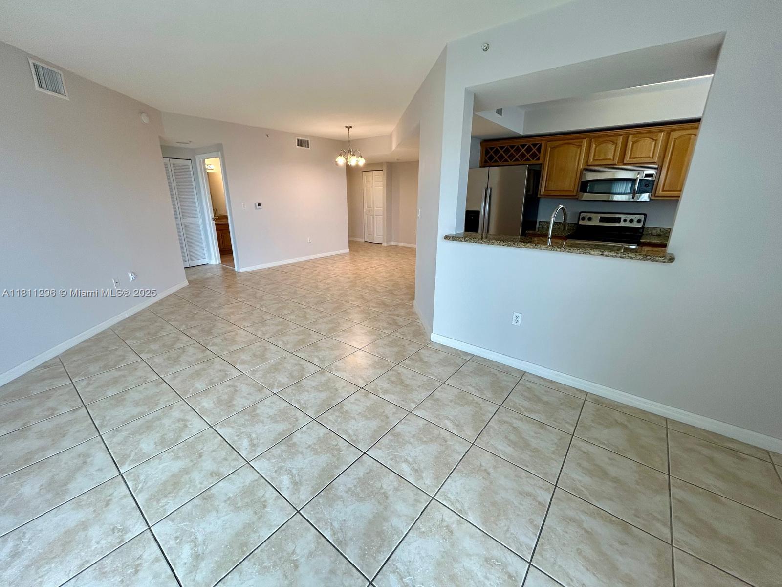 4242 NW 2nd St 1502