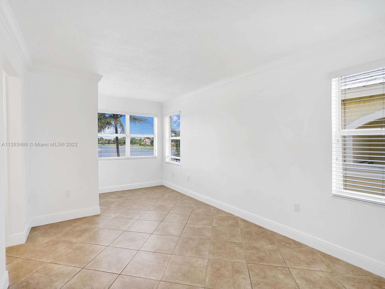 LAKES OF THE MEADOW-MEADO - Residential