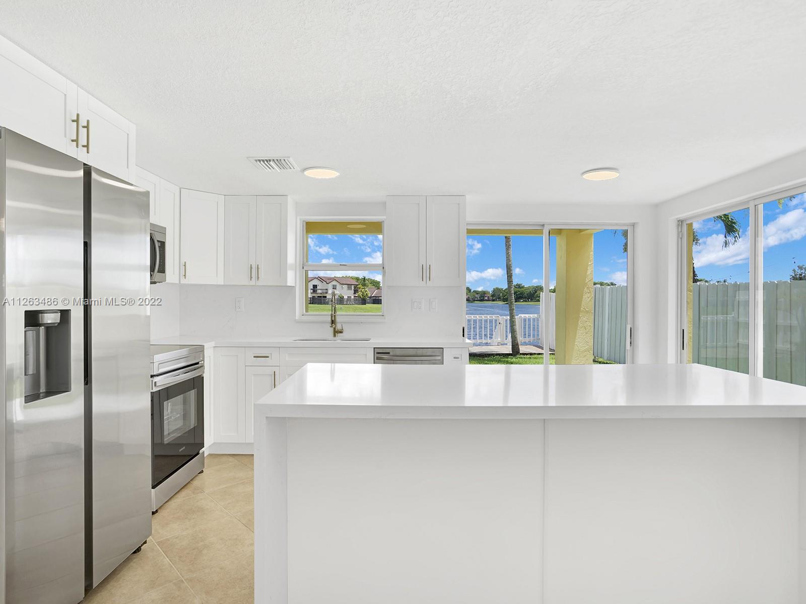 LAKES OF THE MEADOW-MEADO - Residential