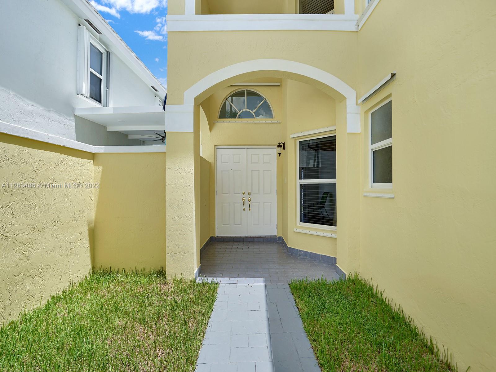 LAKES OF THE MEADOW-MEADO - Residential