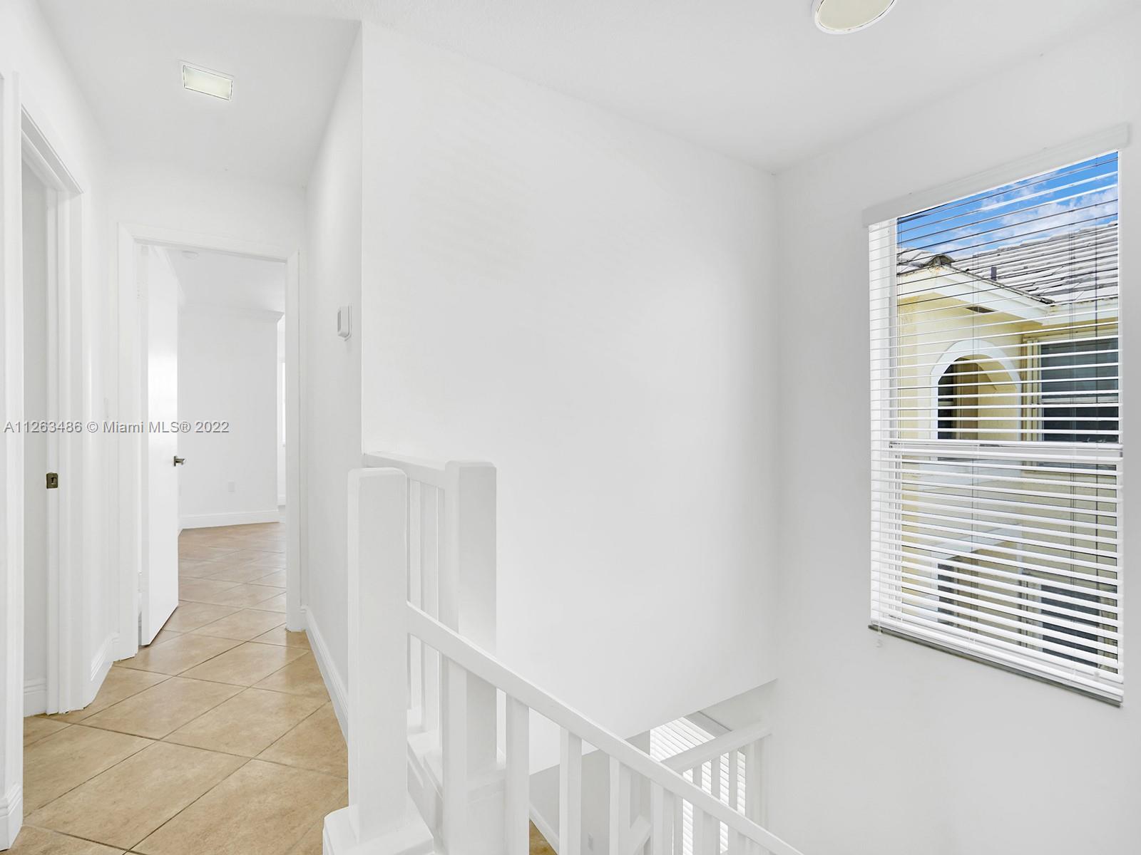 LAKES OF THE MEADOW-MEADO - Residential