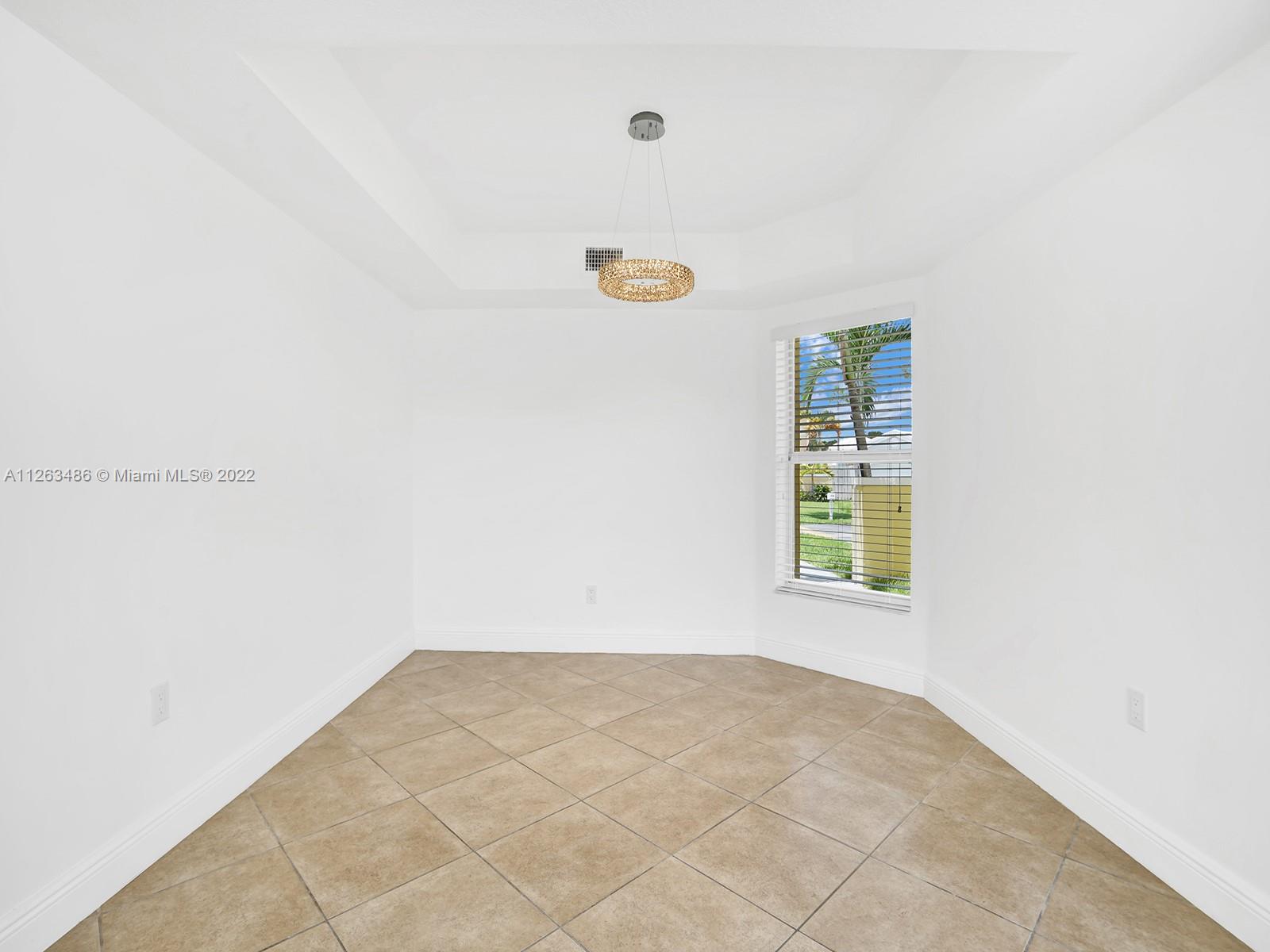 LAKES OF THE MEADOW-MEADO - Residential