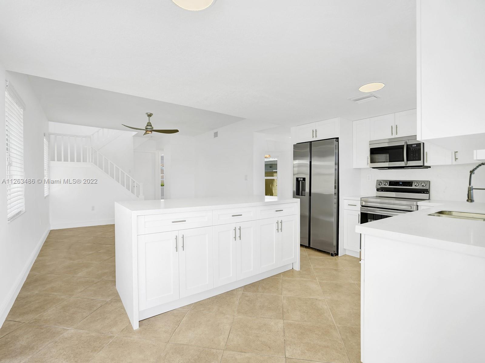 LAKES OF THE MEADOW-MEADO - Residential