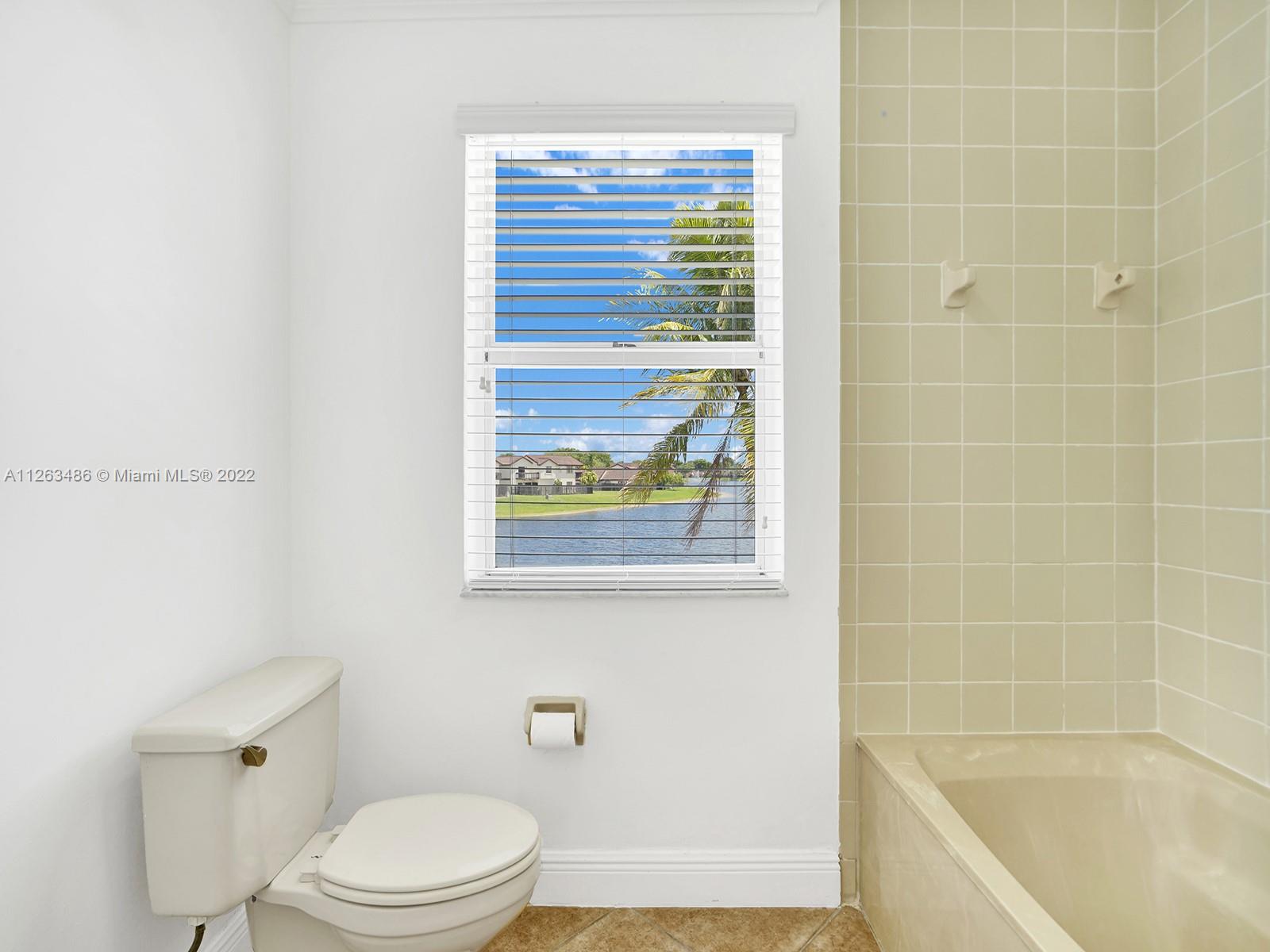 LAKES OF THE MEADOW-MEADO - Residential