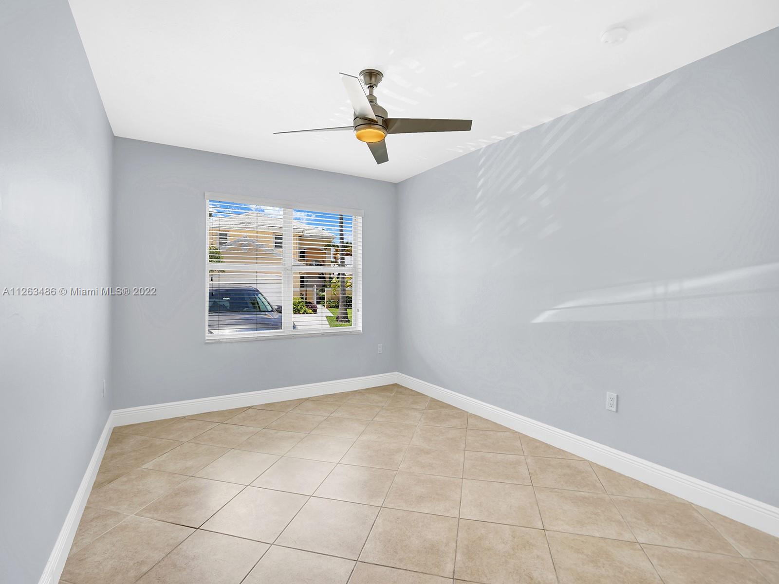 LAKES OF THE MEADOW-MEADO - Residential