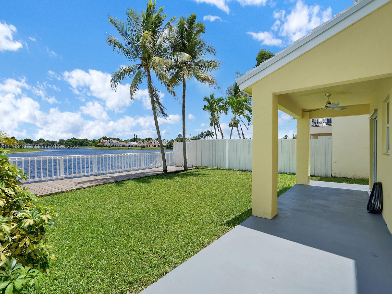 LAKES OF THE MEADOW-MEADO - Residential