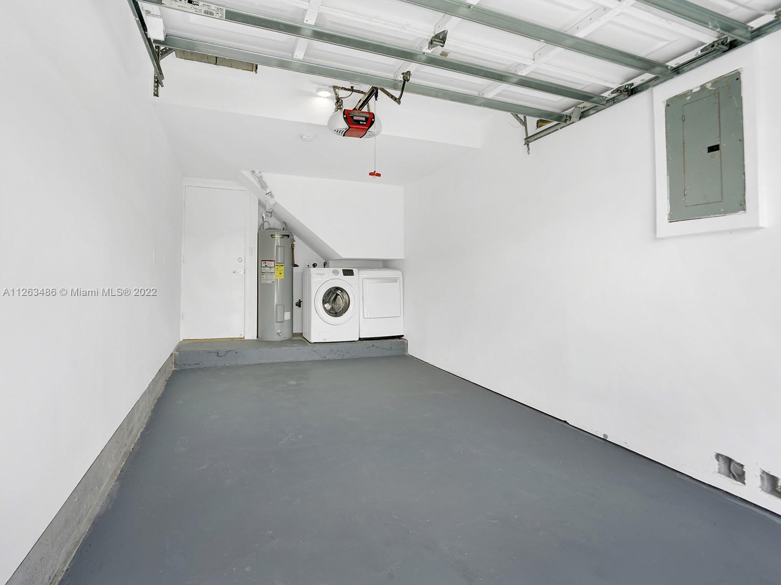 LAKES OF THE MEADOW-MEADO - Residential