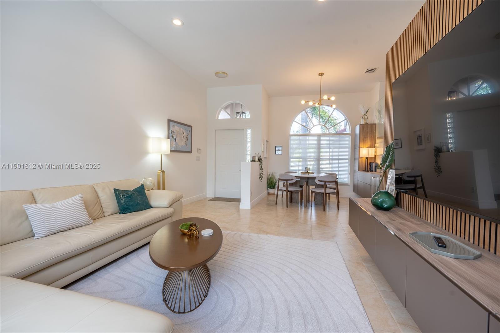 SILVER LAKES PHASE III - Residential Lease