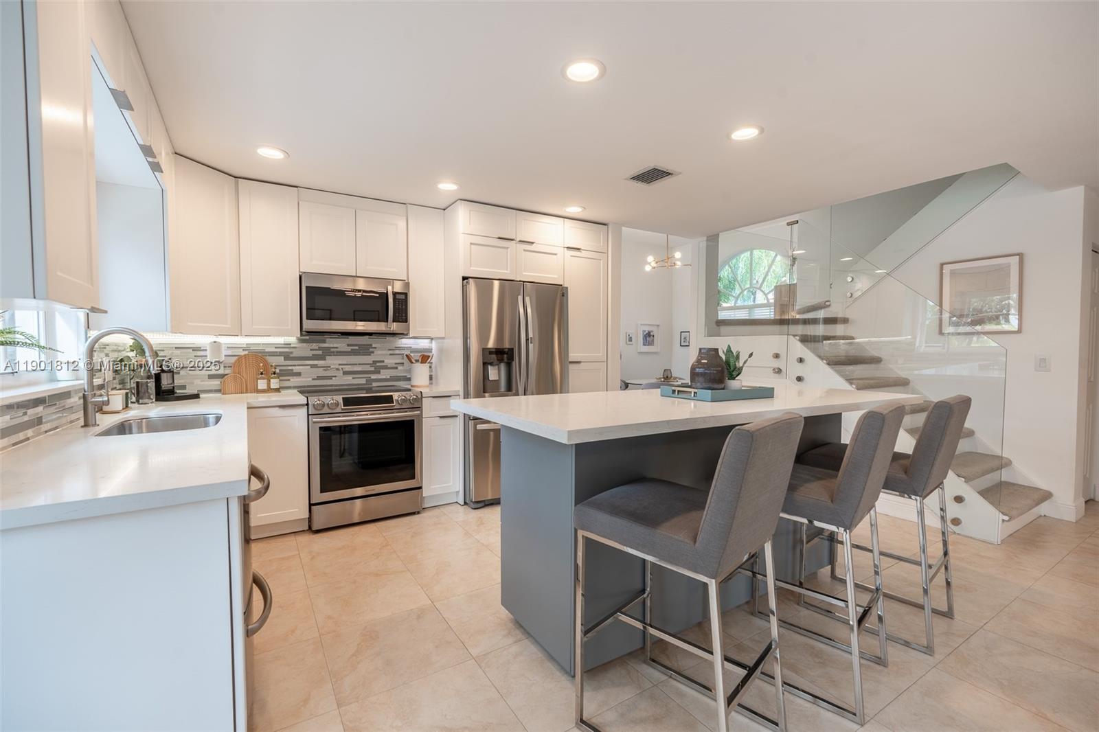 SILVER LAKES PHASE III - Residential Lease