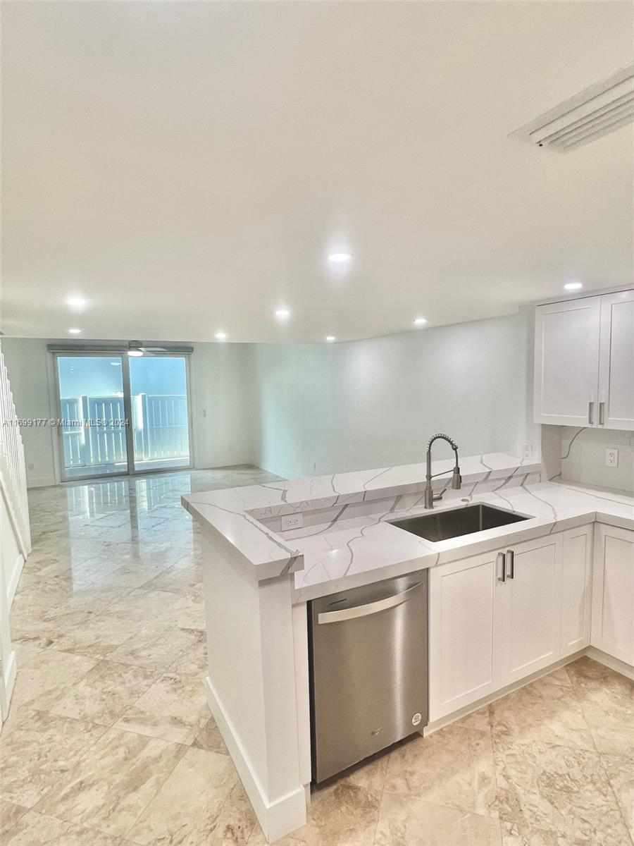 BOCA QUAY PH 3 - Residential Lease