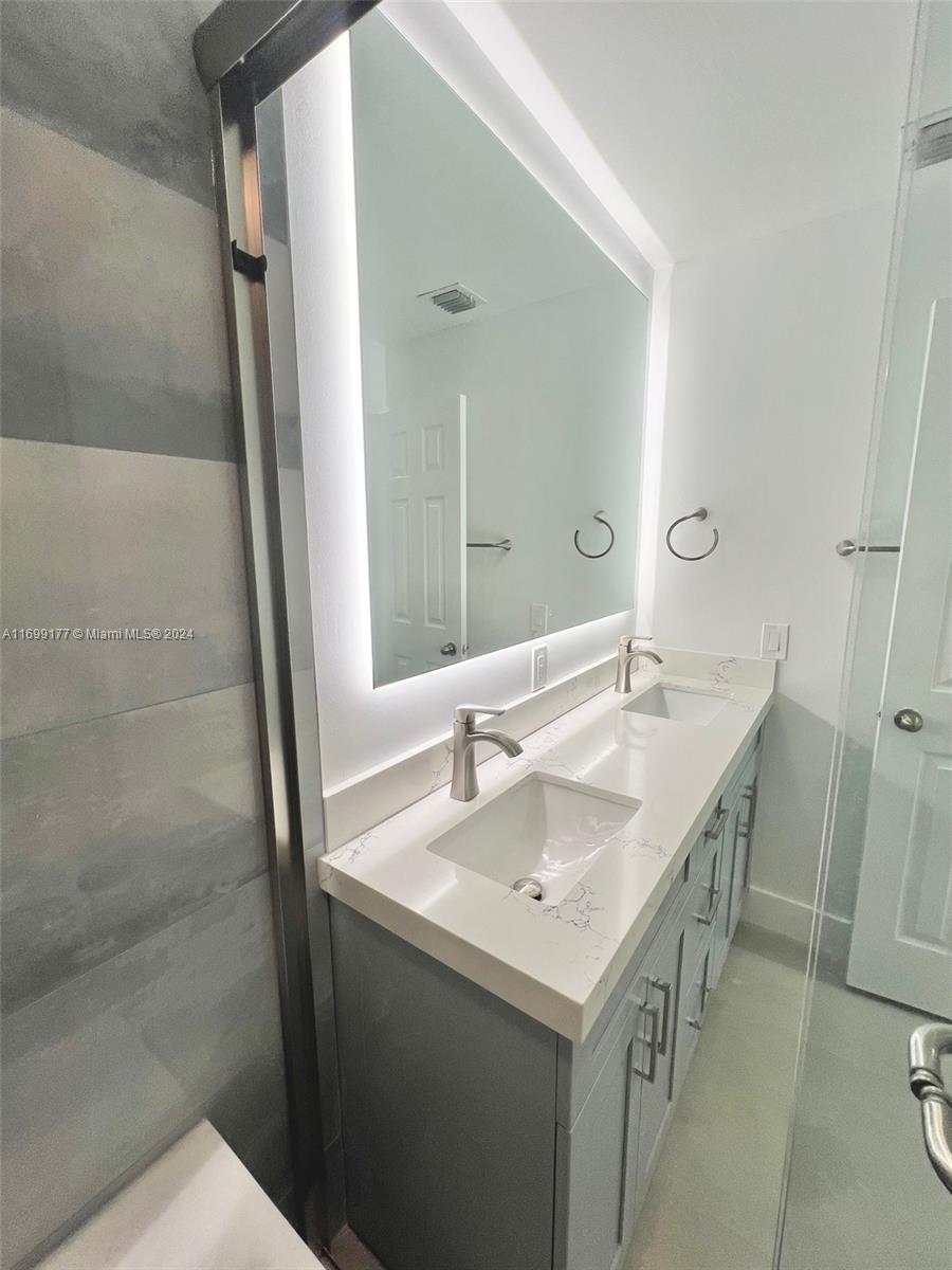 BOCA QUAY PH 3 - Residential Lease