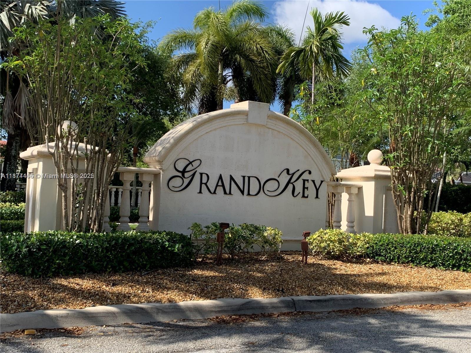 Beautiful and spacious townhome located in the Community of Sunset Lakes, Grand Key. Property with tile floors on first floor and laminate in the second floor. One bedroom with a complete bathroom on the ground floor. The Kitchen has a new granite countertop and almost new appliances. Nice breakfast area and also beautiful small backyard. The community Sunset lakes has a resort-style pool, tennis, basketball courts, beach volleyball, clubhouse, gym & parks. The Grand Key section has a pool and a kids playground walking distance from the property. Great Schools, great location close to mejor highways.