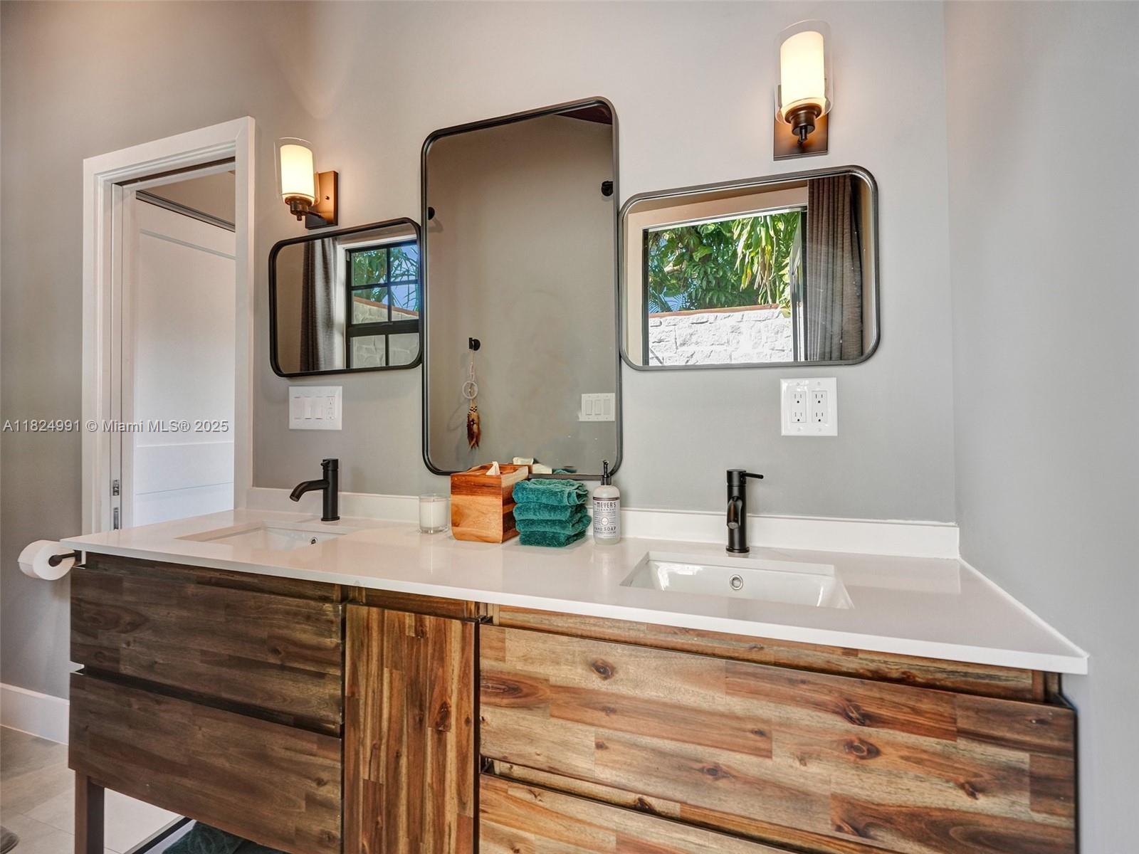LAKE HEIGHTS - Residential