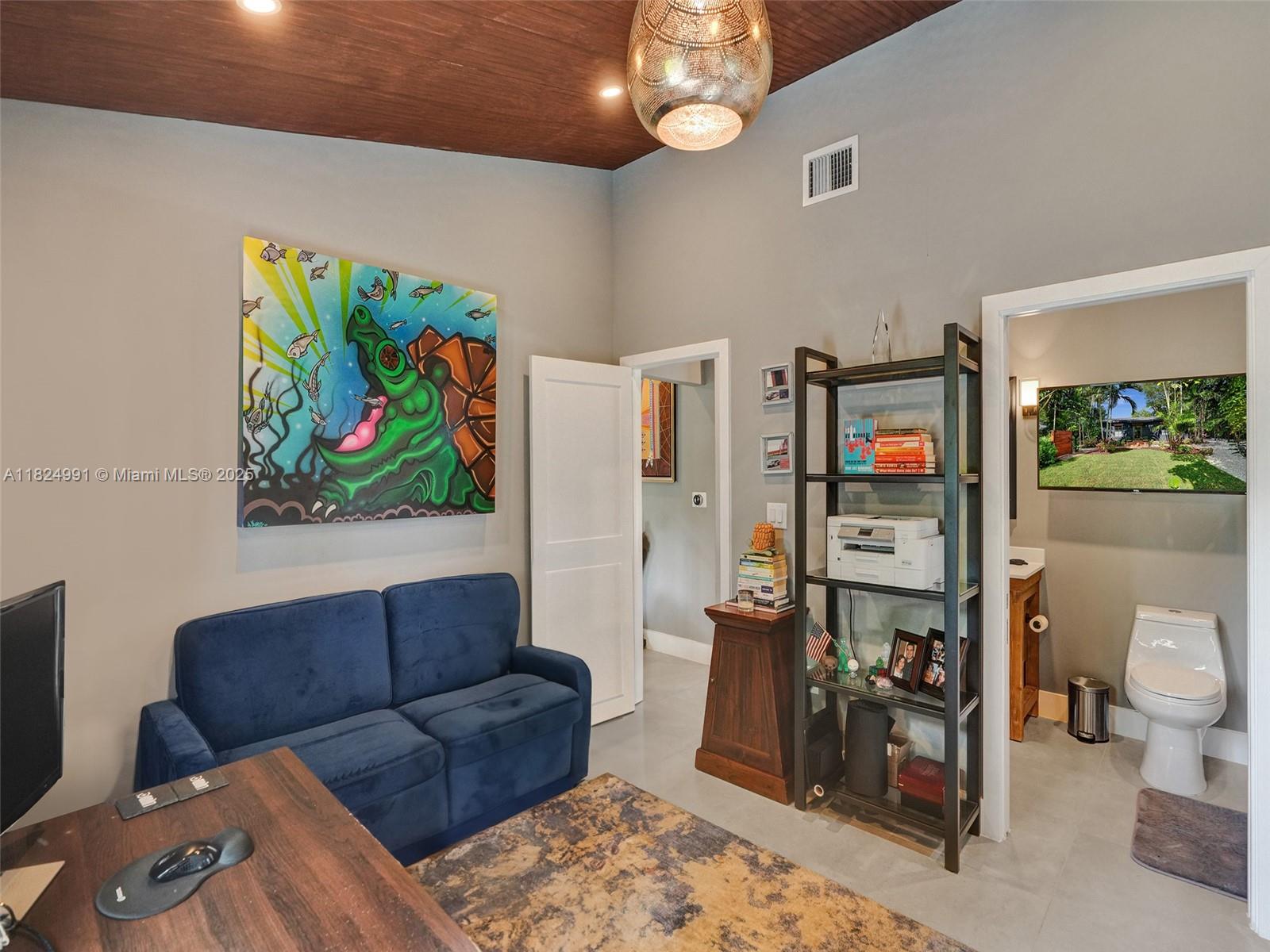 LAKE HEIGHTS - Residential
