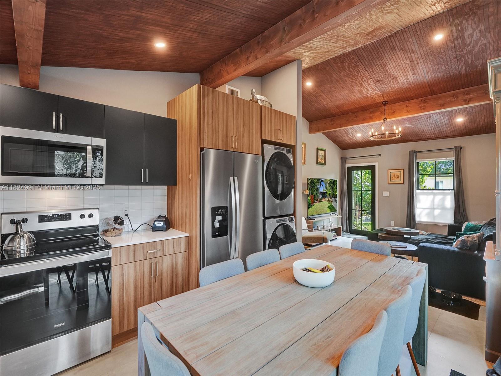 LAKE HEIGHTS - Residential
