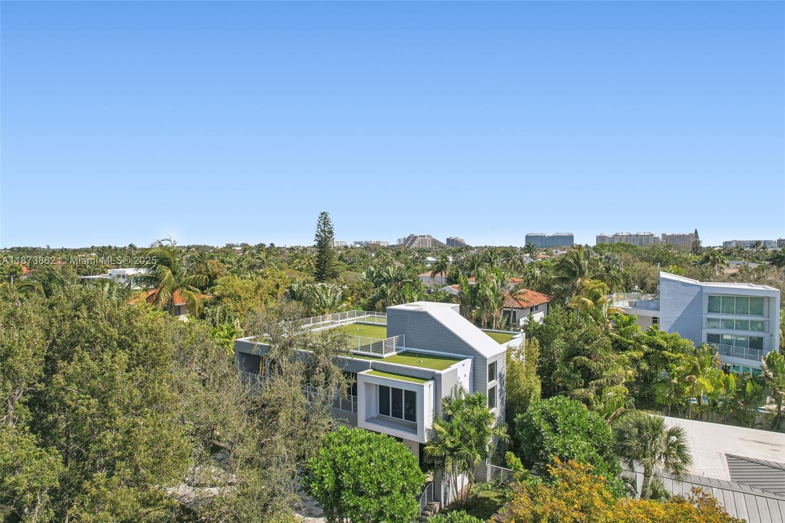 TROPICAL ISLE HOMES SUB 3 - Residential