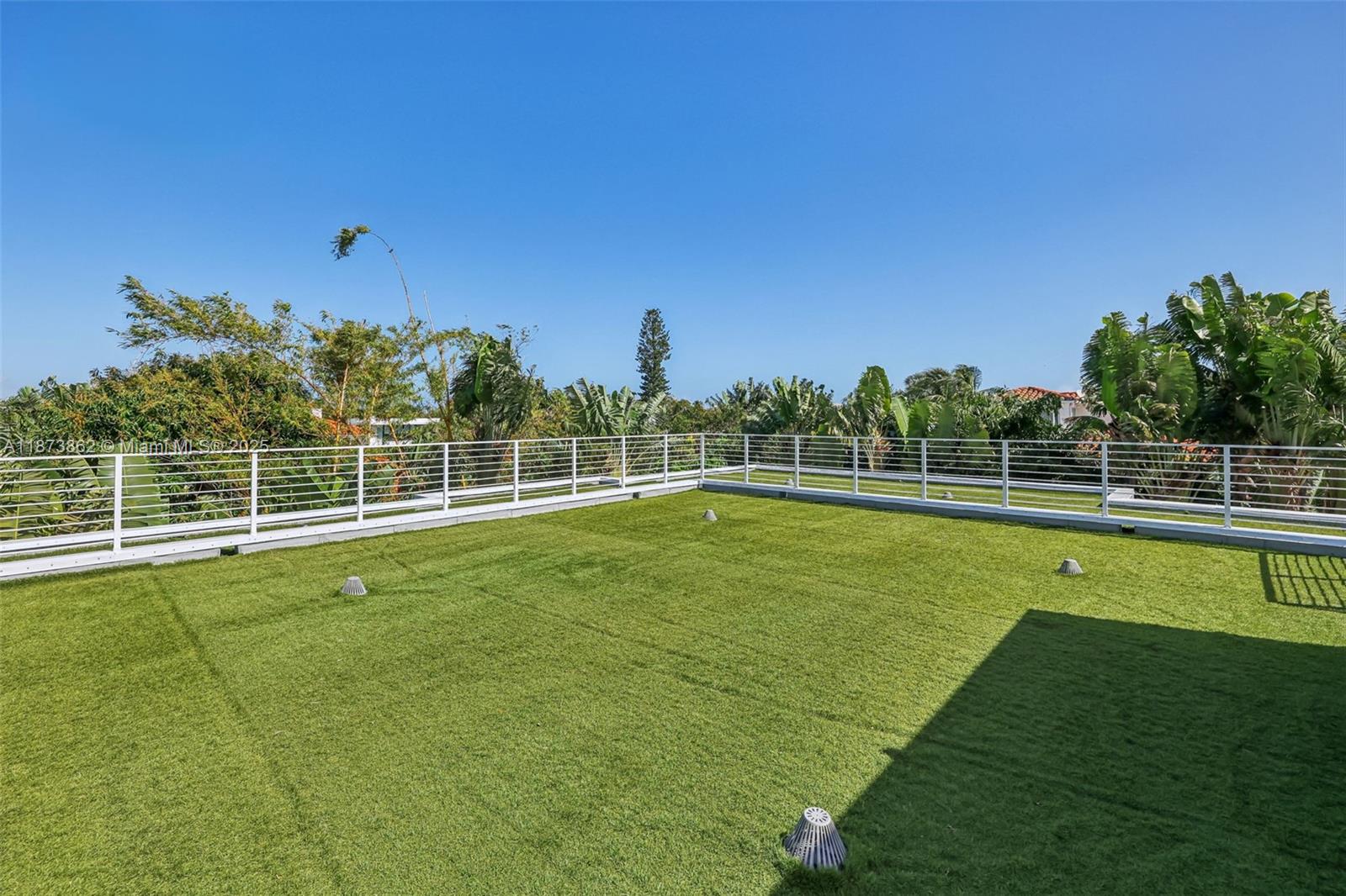 TROPICAL ISLE HOMES SUB 3 - Residential