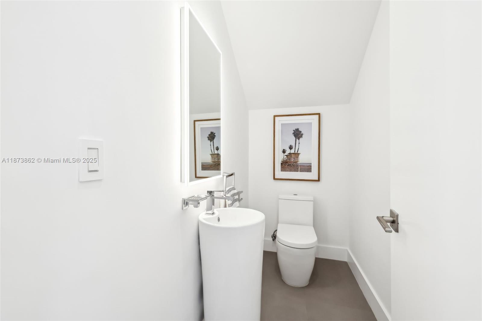 TROPICAL ISLE HOMES SUB 3 - Residential