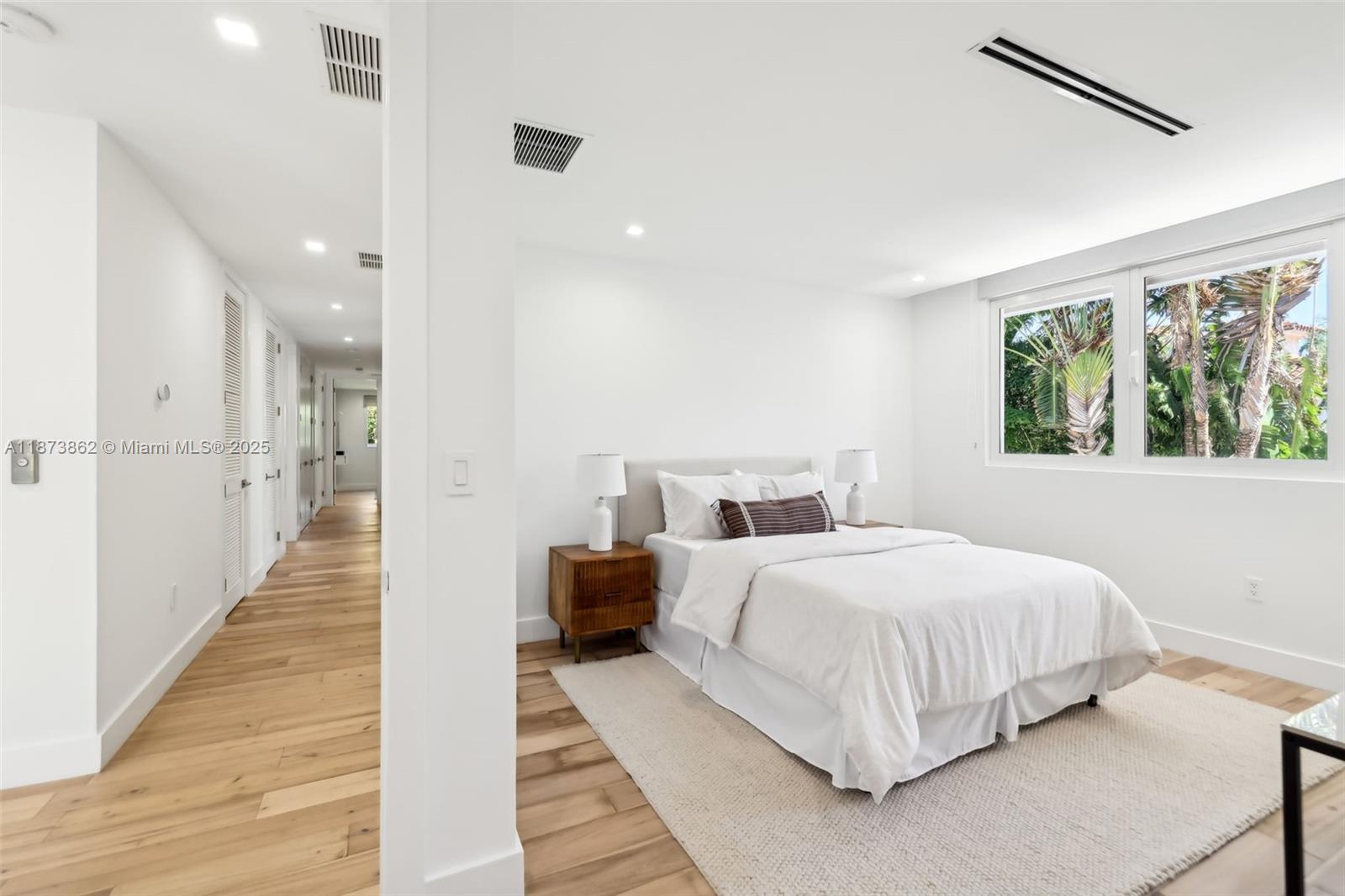 TROPICAL ISLE HOMES SUB 3 - Residential