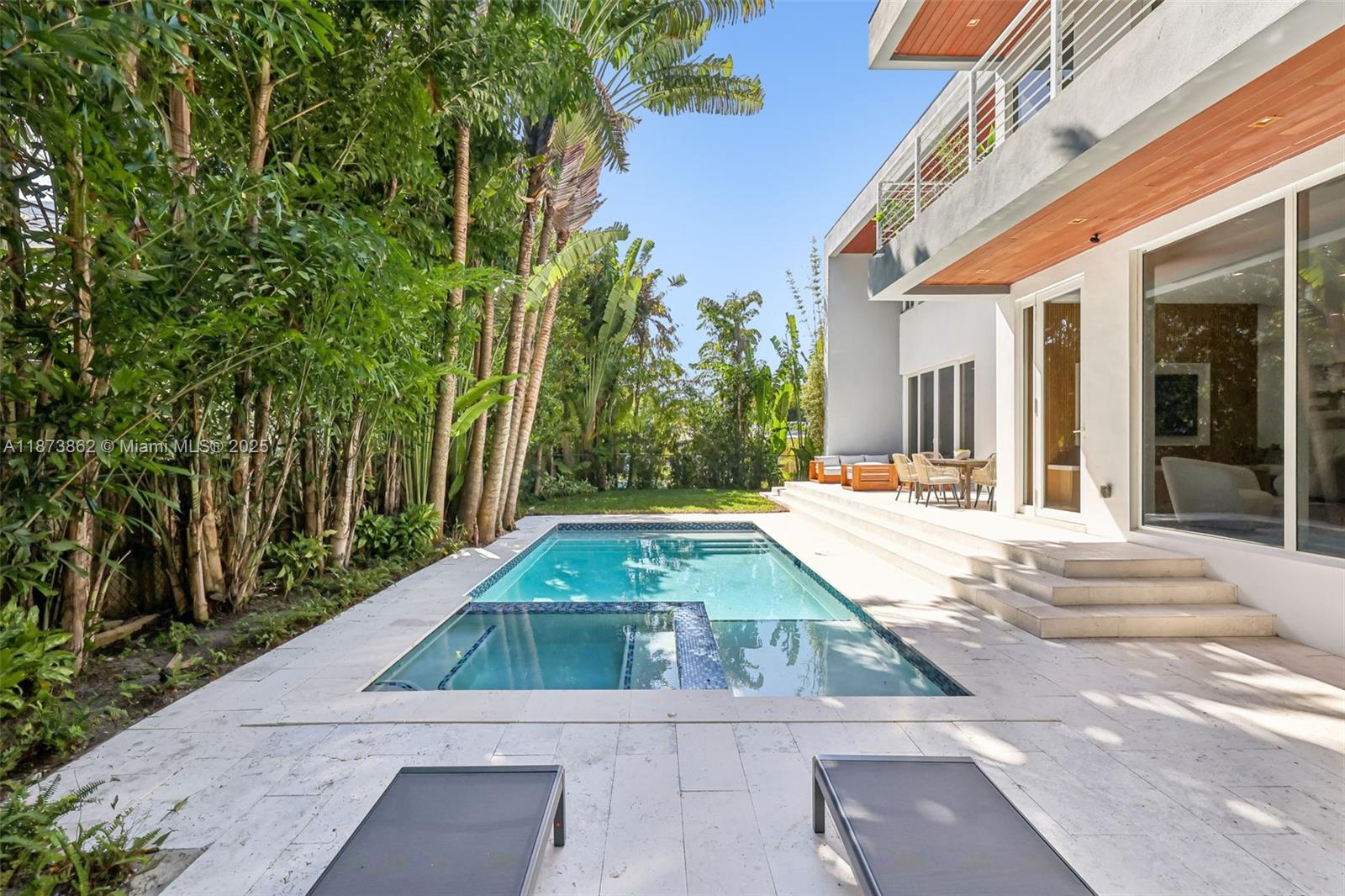 TROPICAL ISLE HOMES SUB 3 - Residential