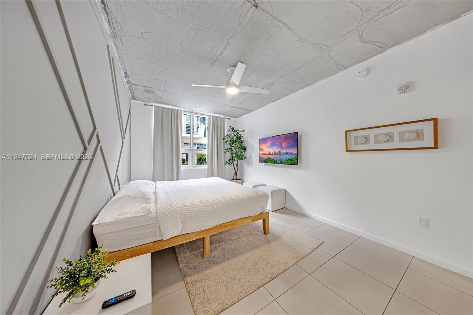 MIDBLOCK MIAMI CONDO - Residential