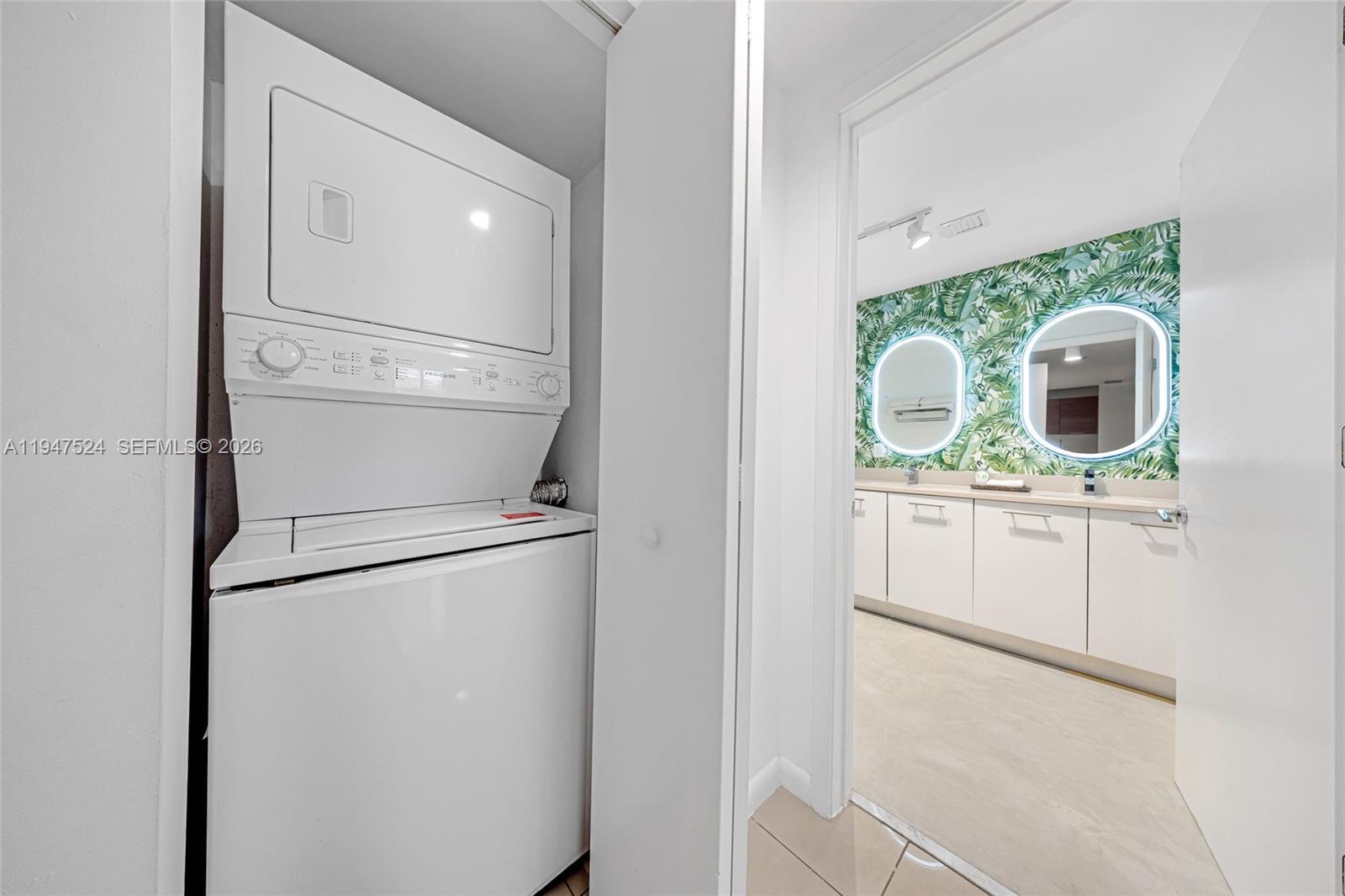 MIDBLOCK MIAMI CONDO - Residential