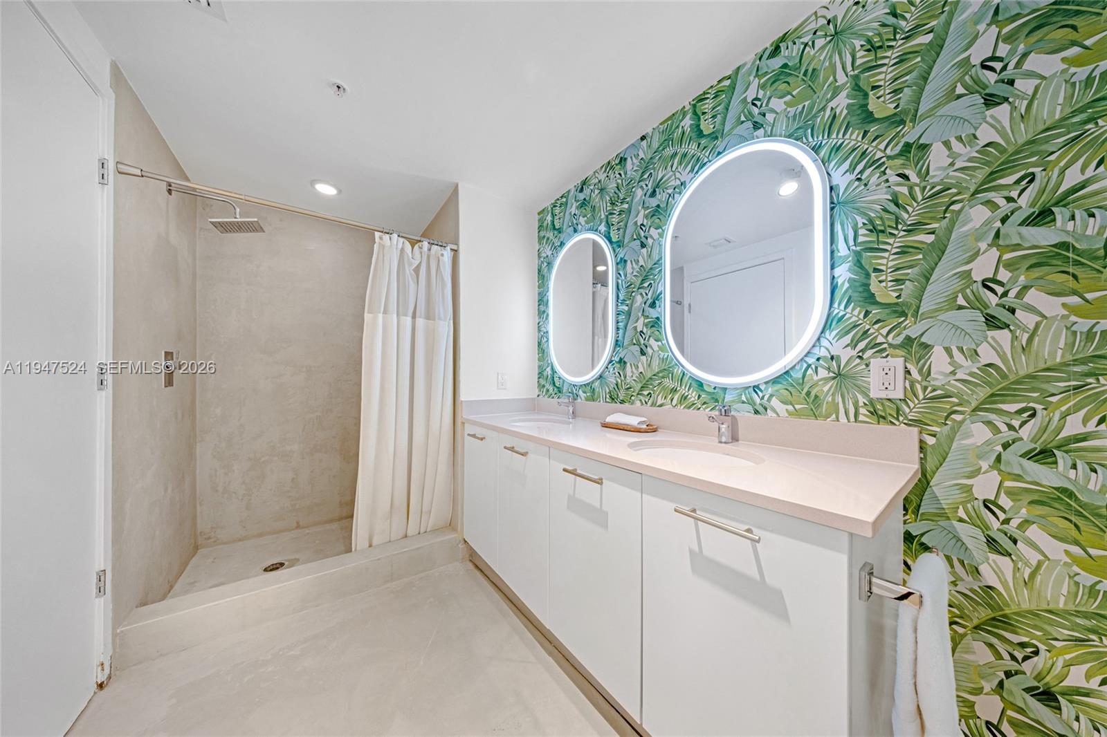 MIDBLOCK MIAMI CONDO - Residential