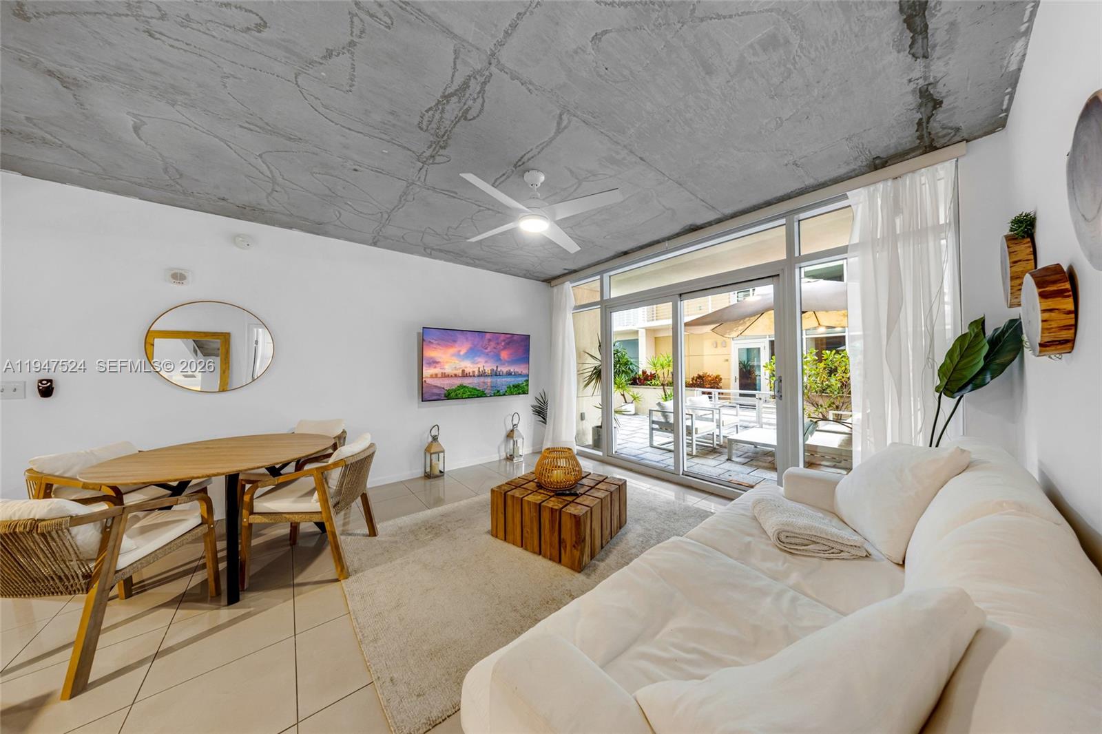 MIDBLOCK MIAMI CONDO - Residential