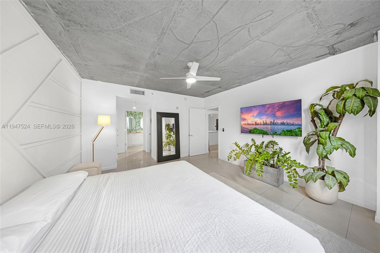 MIDBLOCK MIAMI CONDO - Residential