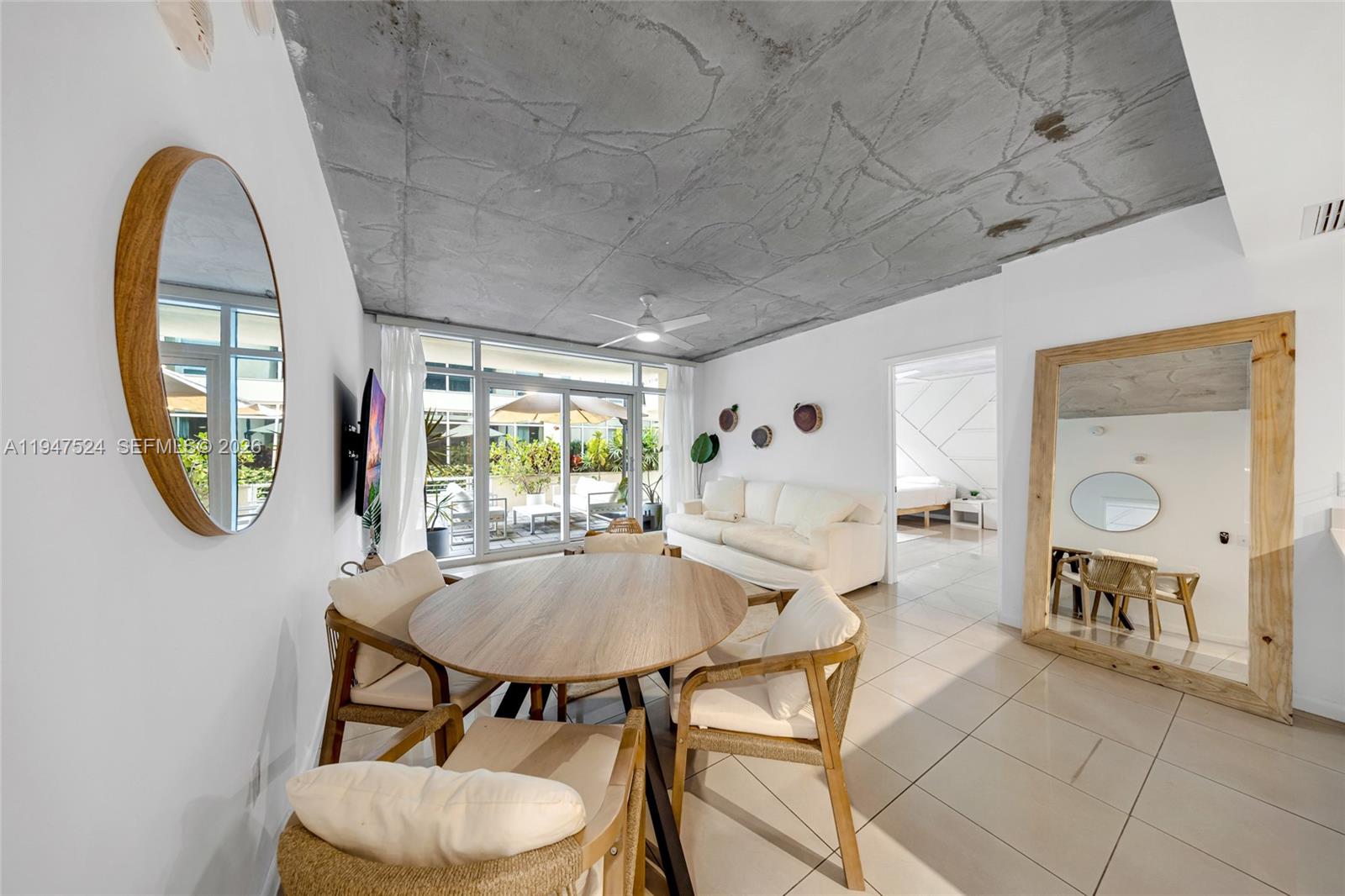 MIDBLOCK MIAMI CONDO - Residential