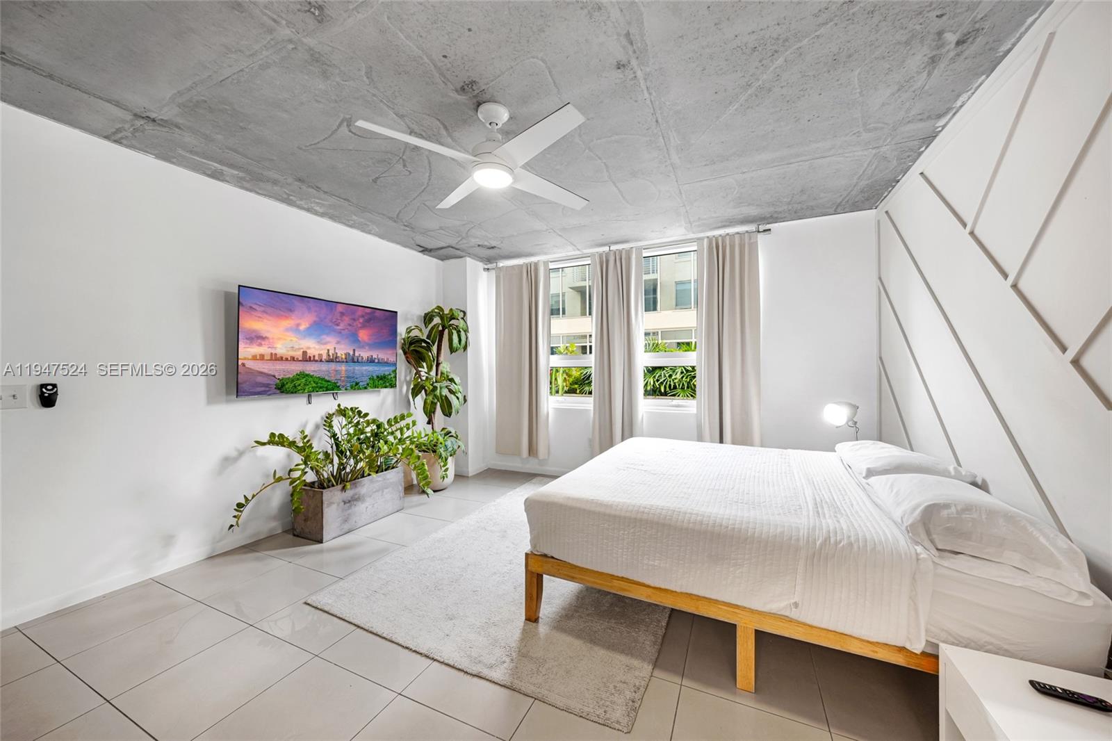 MIDBLOCK MIAMI CONDO - Residential