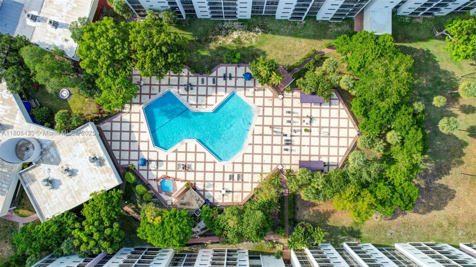 PLAZA OF AMERICAS CONDO P - Residential