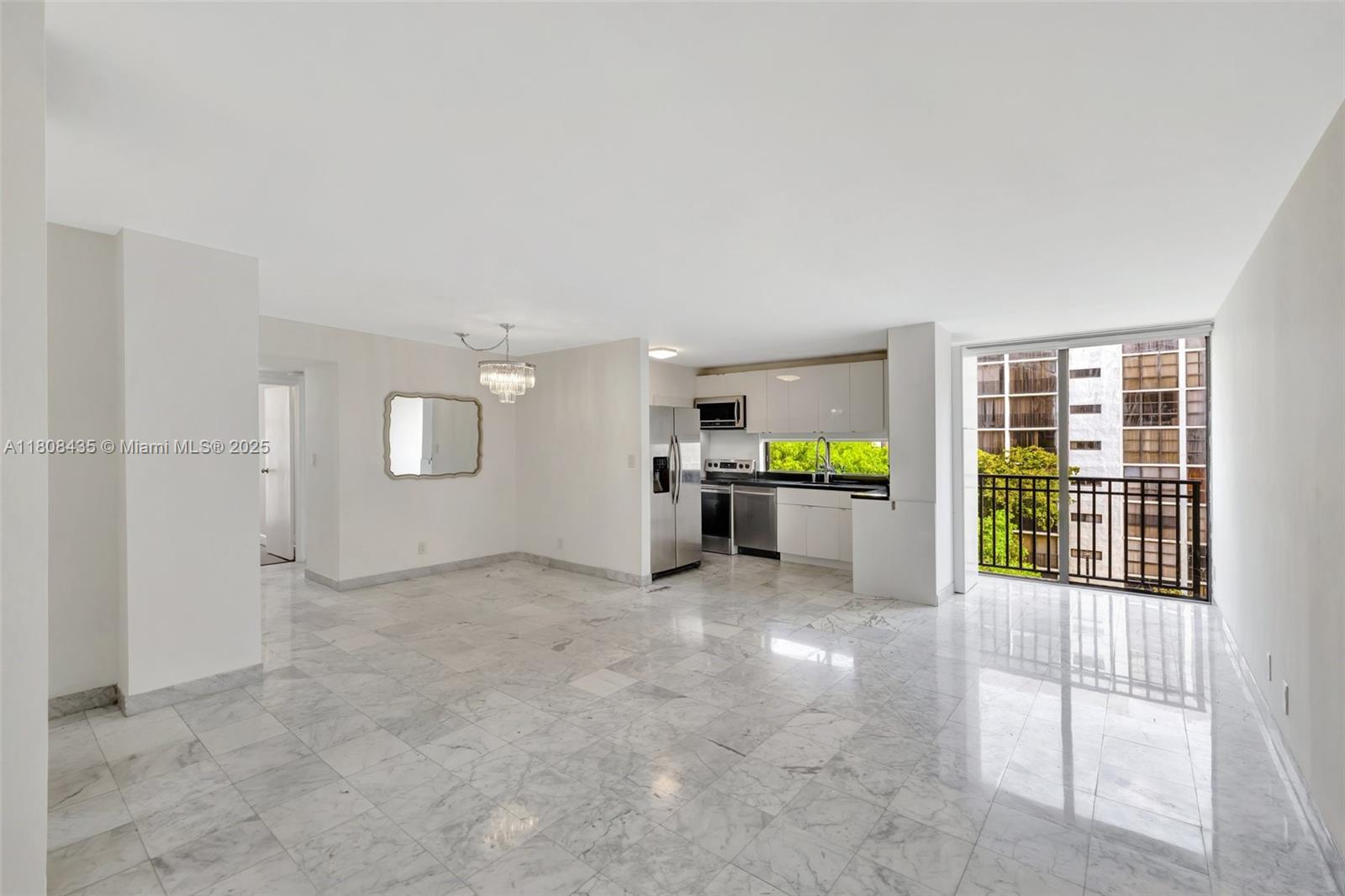 16919 N Bay Rd 521