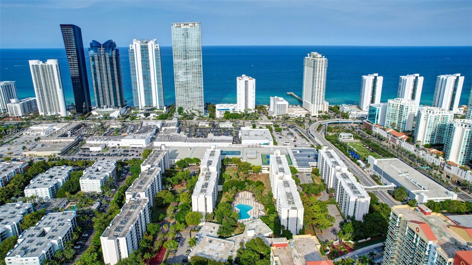 PLAZA OF AMERICAS CONDO P - Residential