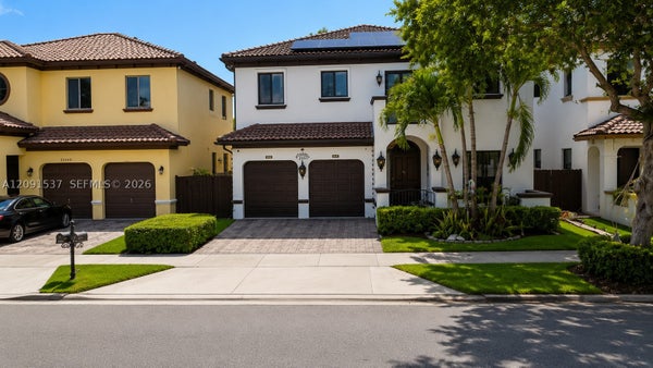22673 SW 105TH AVE, CUTLER BAY, FL 33190 - Image 2b8a594b4c130a82d6c3bf2c0d3f5014/3201827528