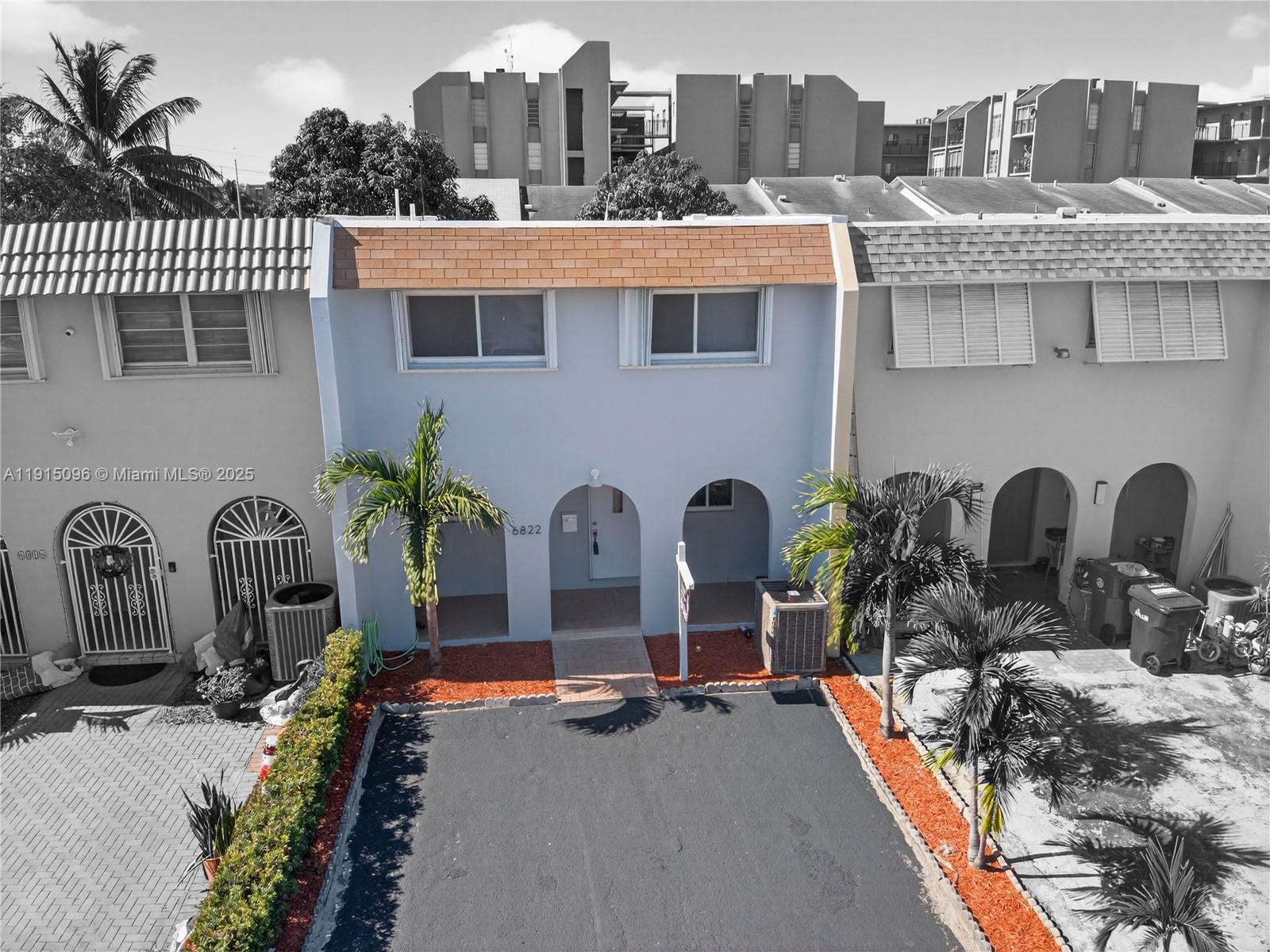 PALM SPRINGS VILLAS 3RD A - Residential