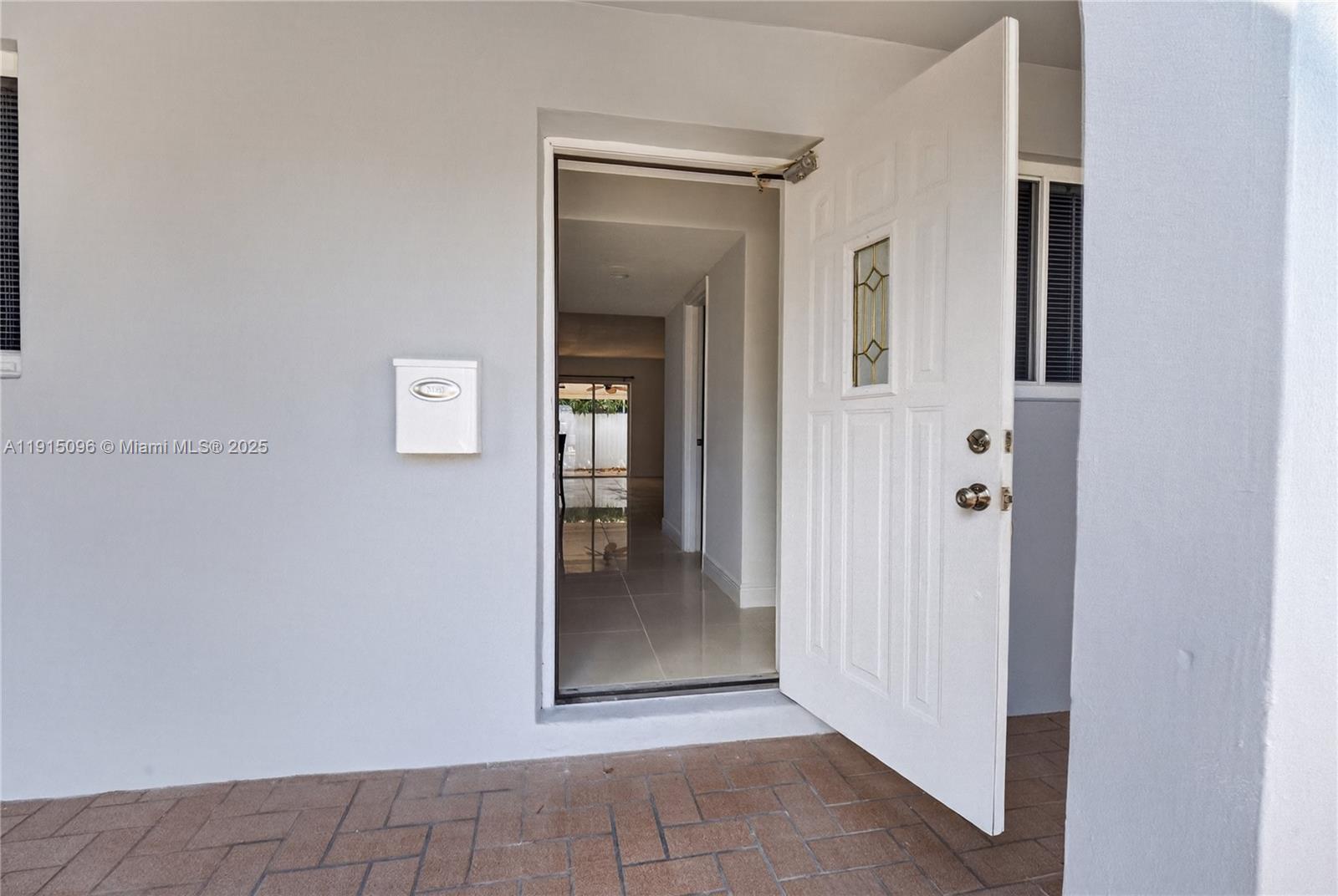 PALM SPRINGS VILLAS 3RD A - Residential