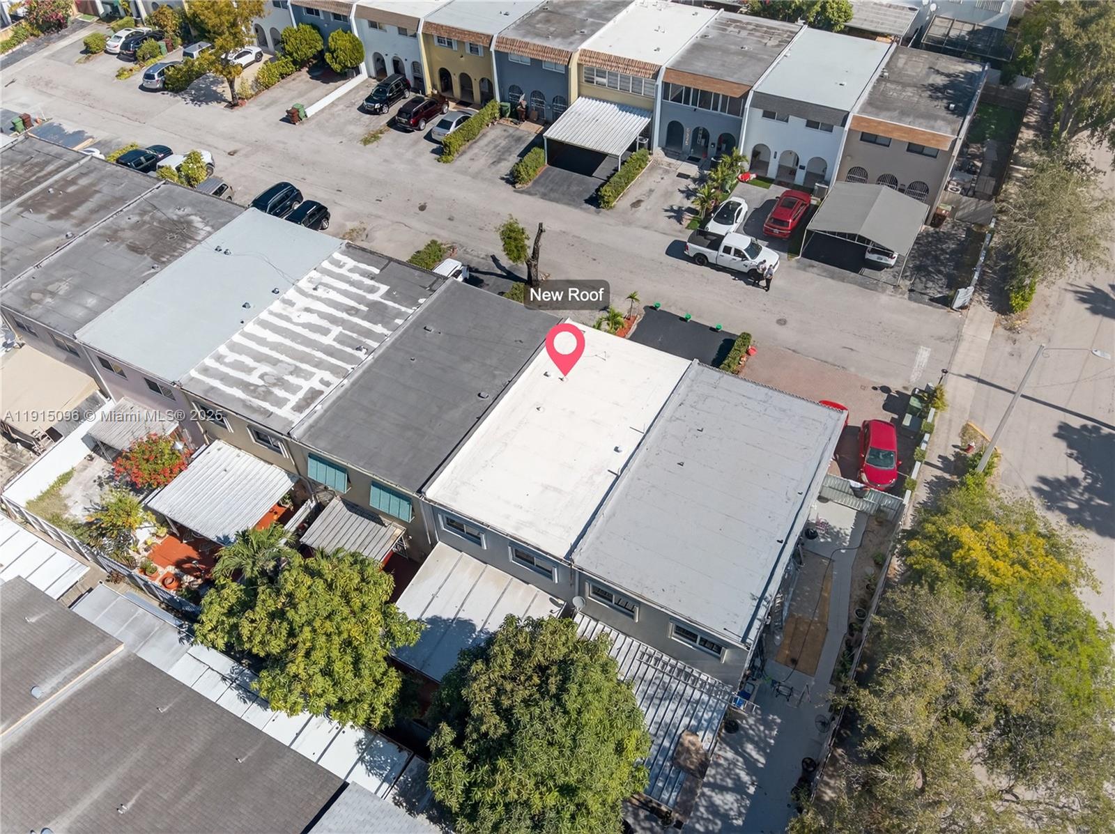 PALM SPRINGS VILLAS 3RD A - Residential