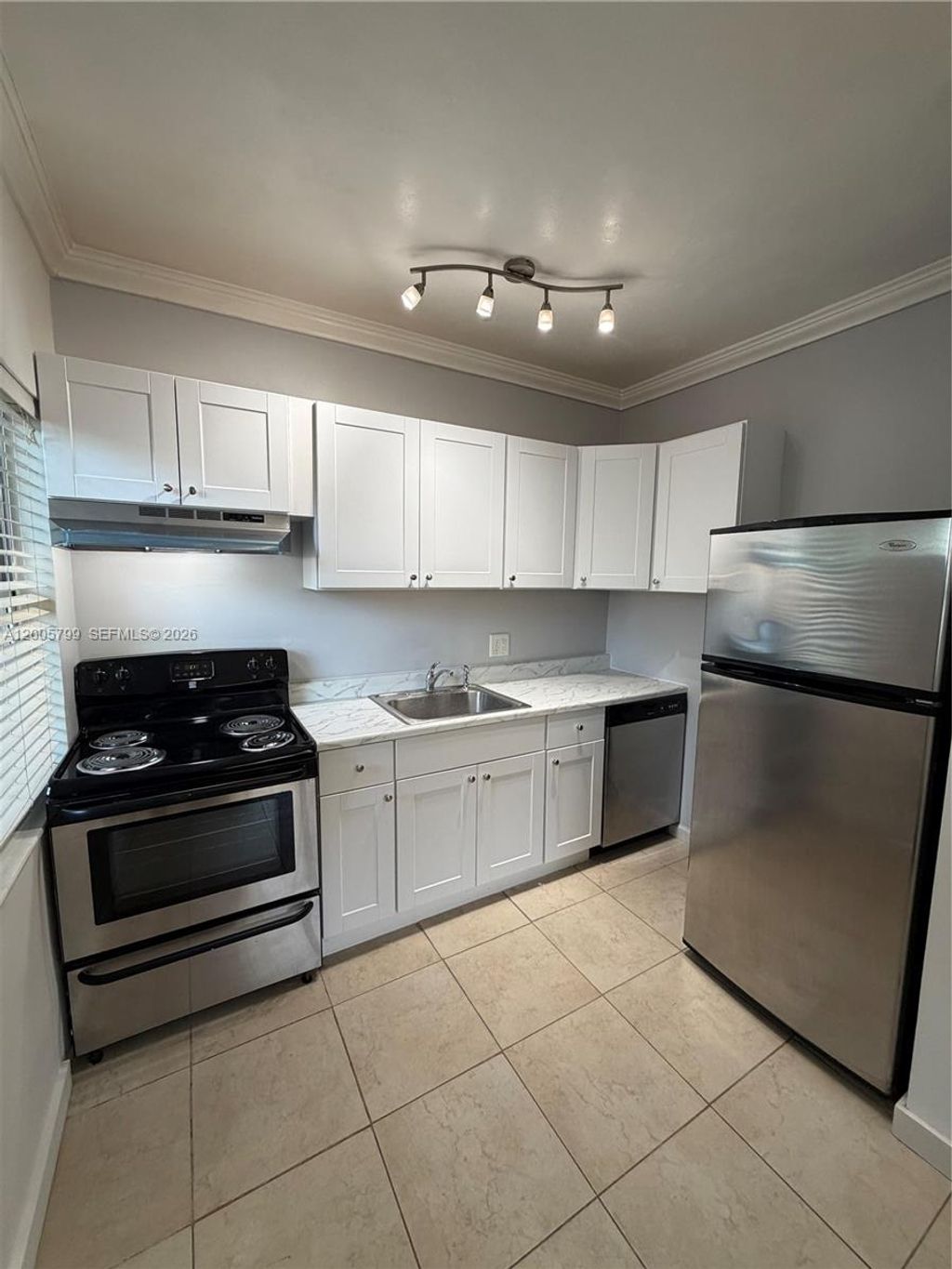 Photo of 115 NE 14th Ave #2, Fort Lauderdale, FL 33301 (MLS # A12005799)