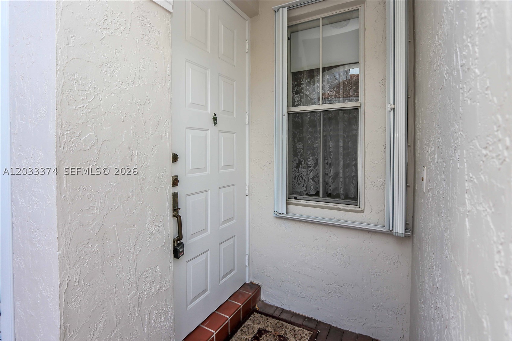 1521 Seagrape Way