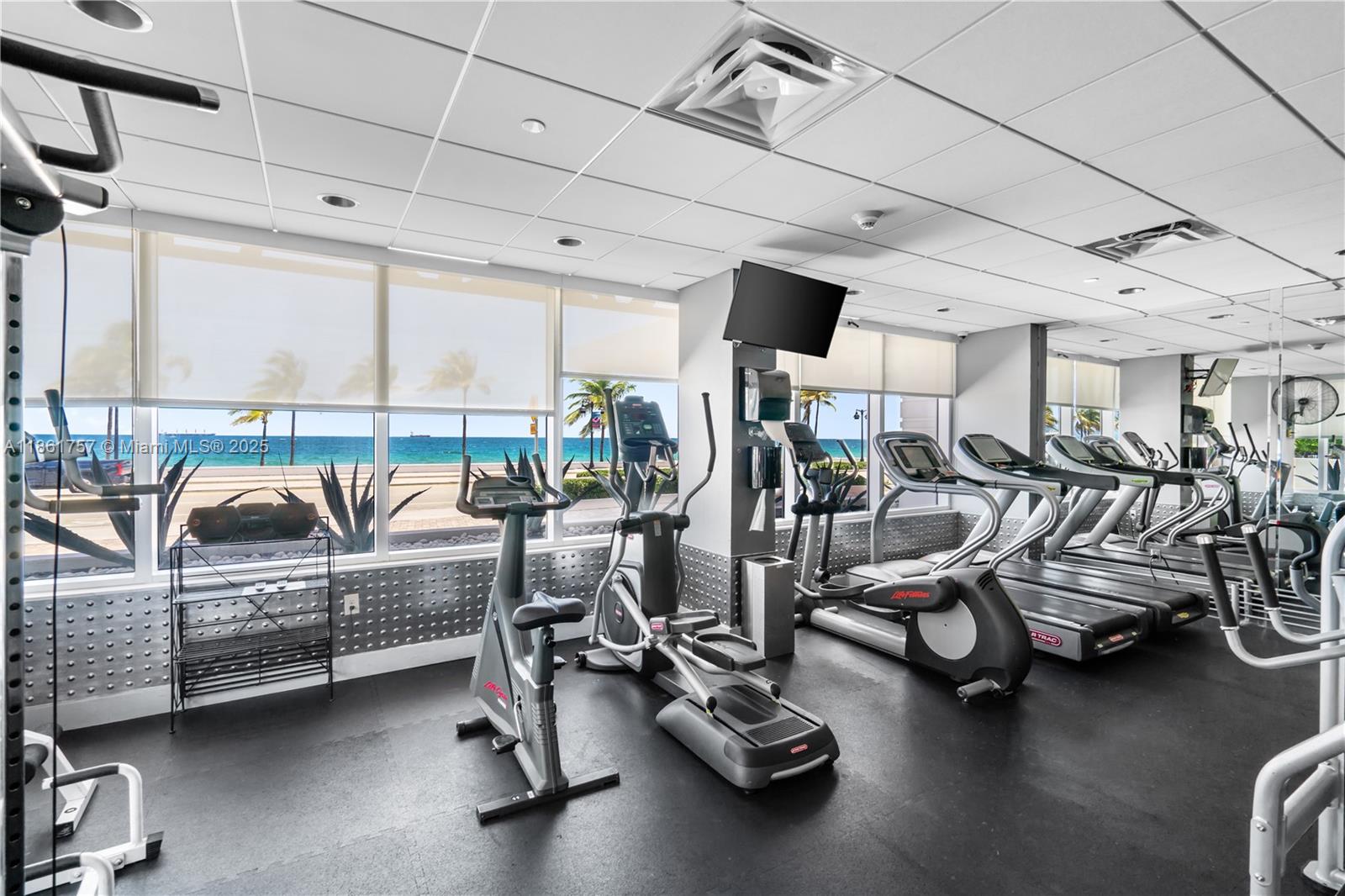 SEASONS CONDO - Residential Lease