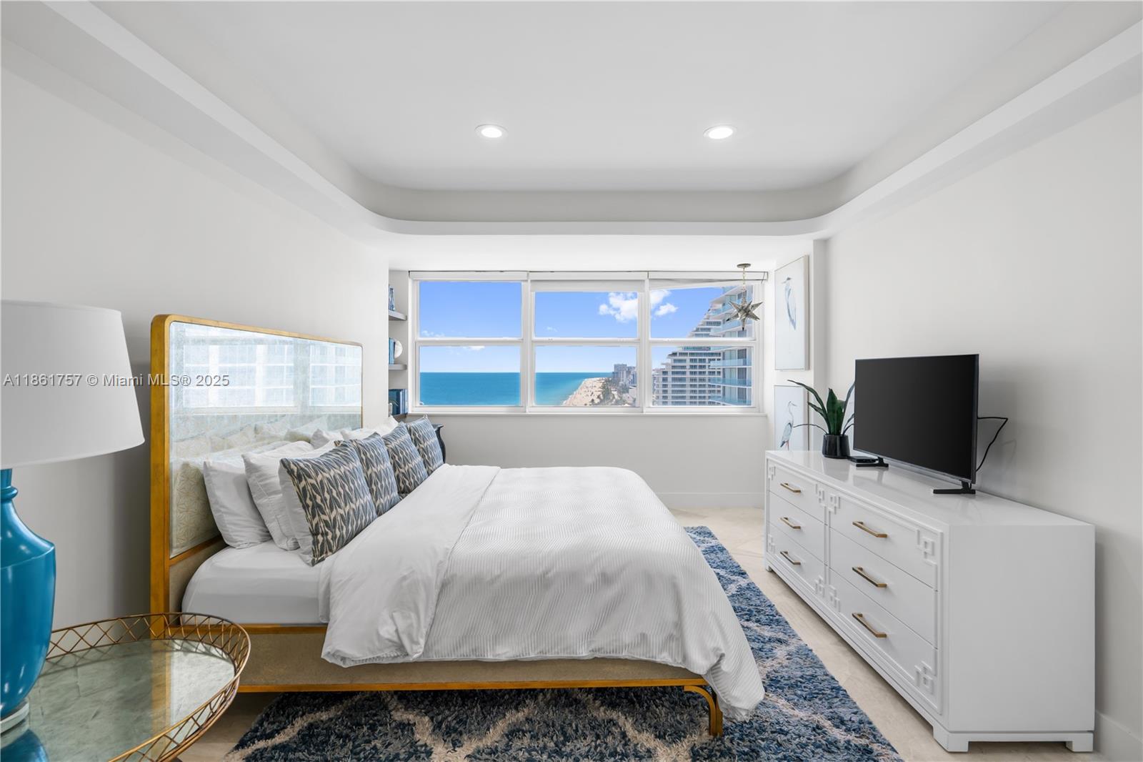 SEASONS CONDO - Residential Lease