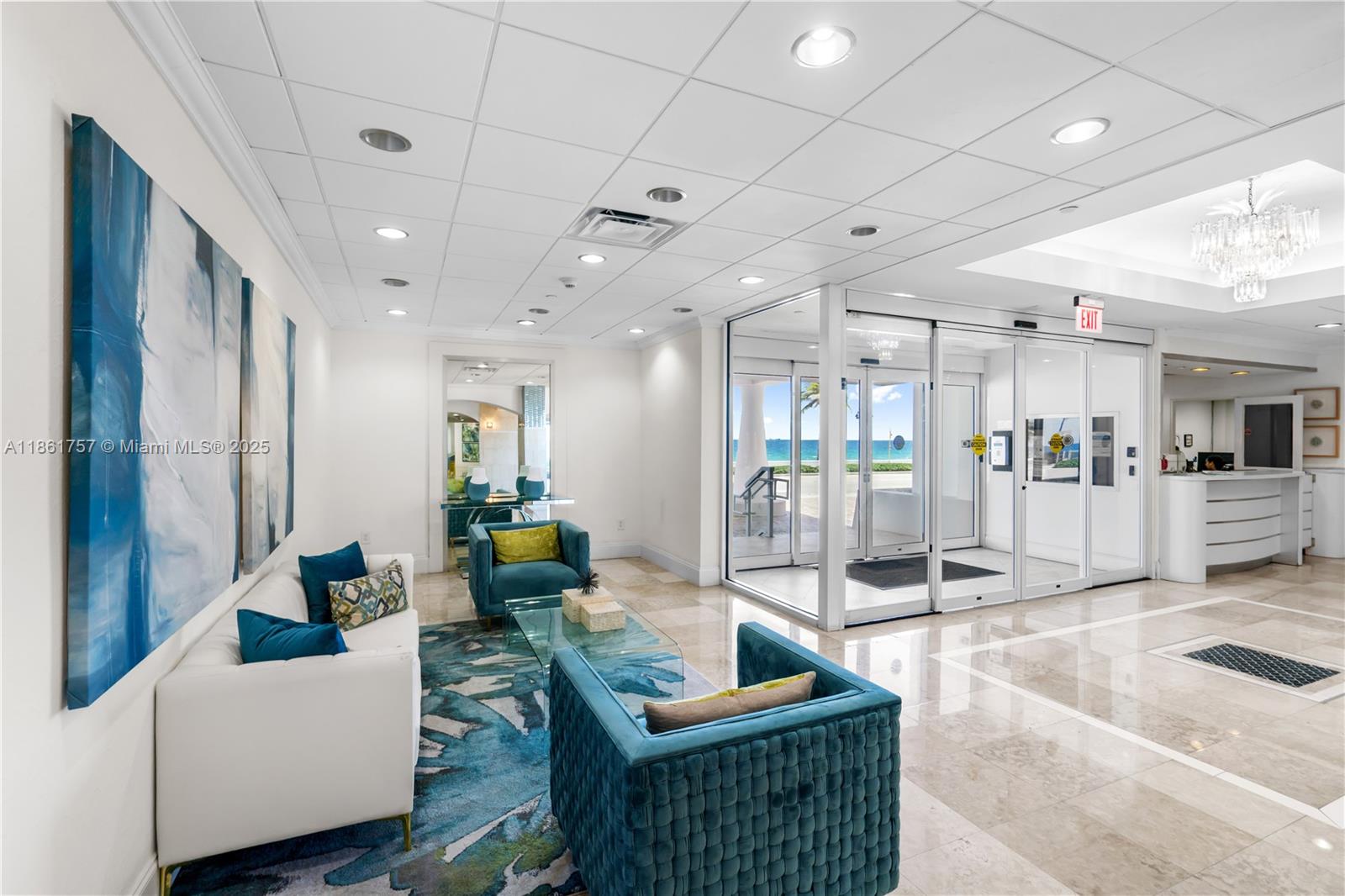 SEASONS CONDO - Residential Lease