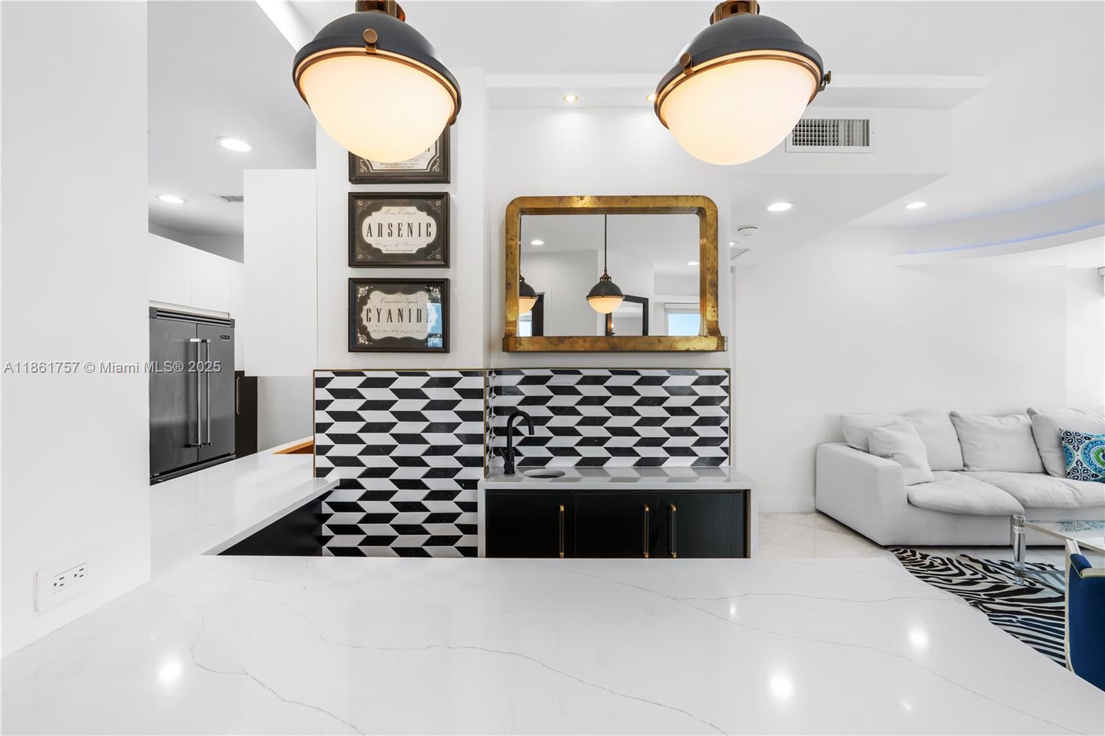 SEASONS CONDO - Residential Lease