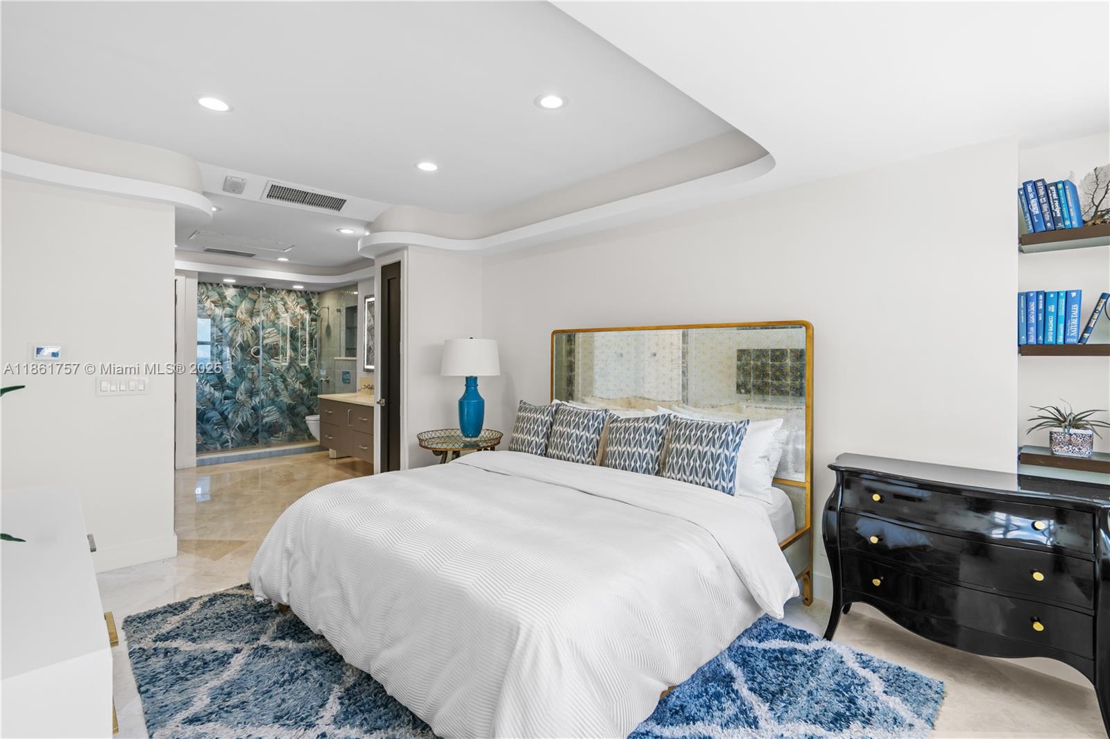 SEASONS CONDO - Residential Lease