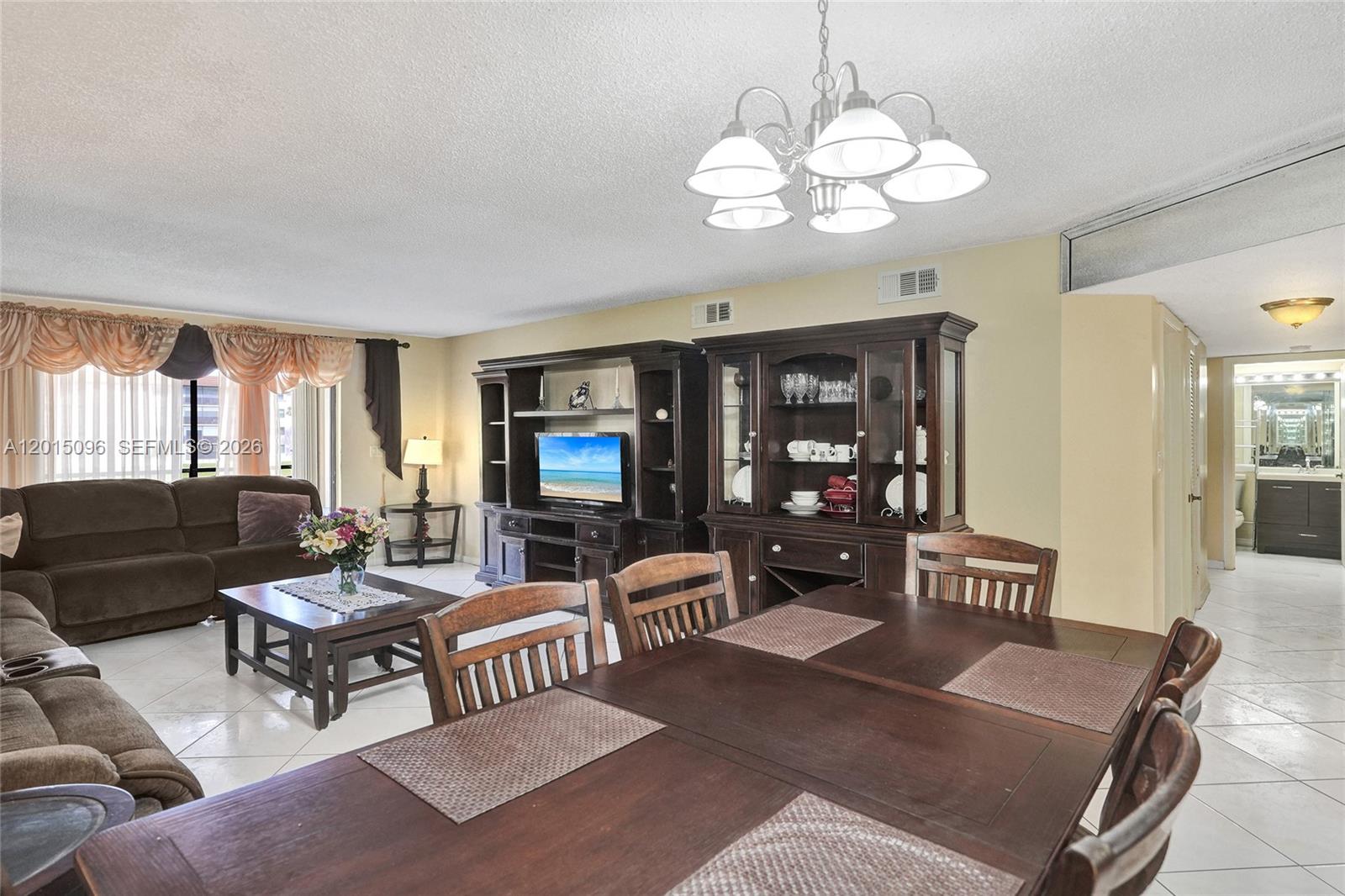 LAKES OF CARRIAGE HILLS - Residential