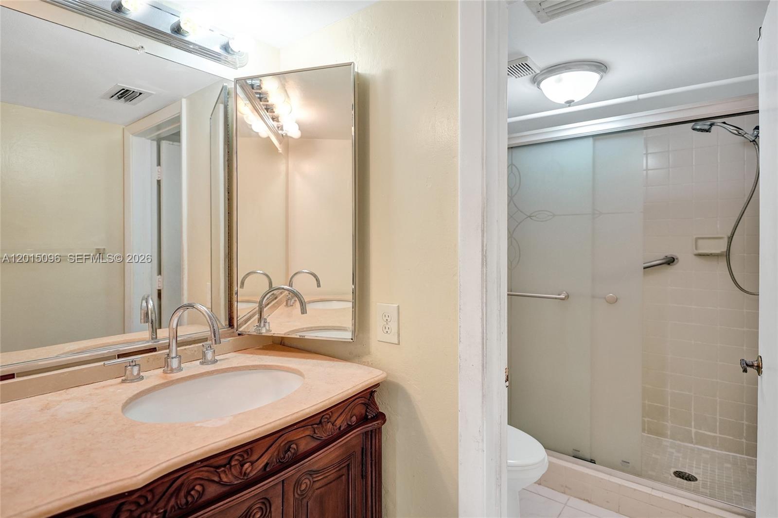 LAKES OF CARRIAGE HILLS - Residential
