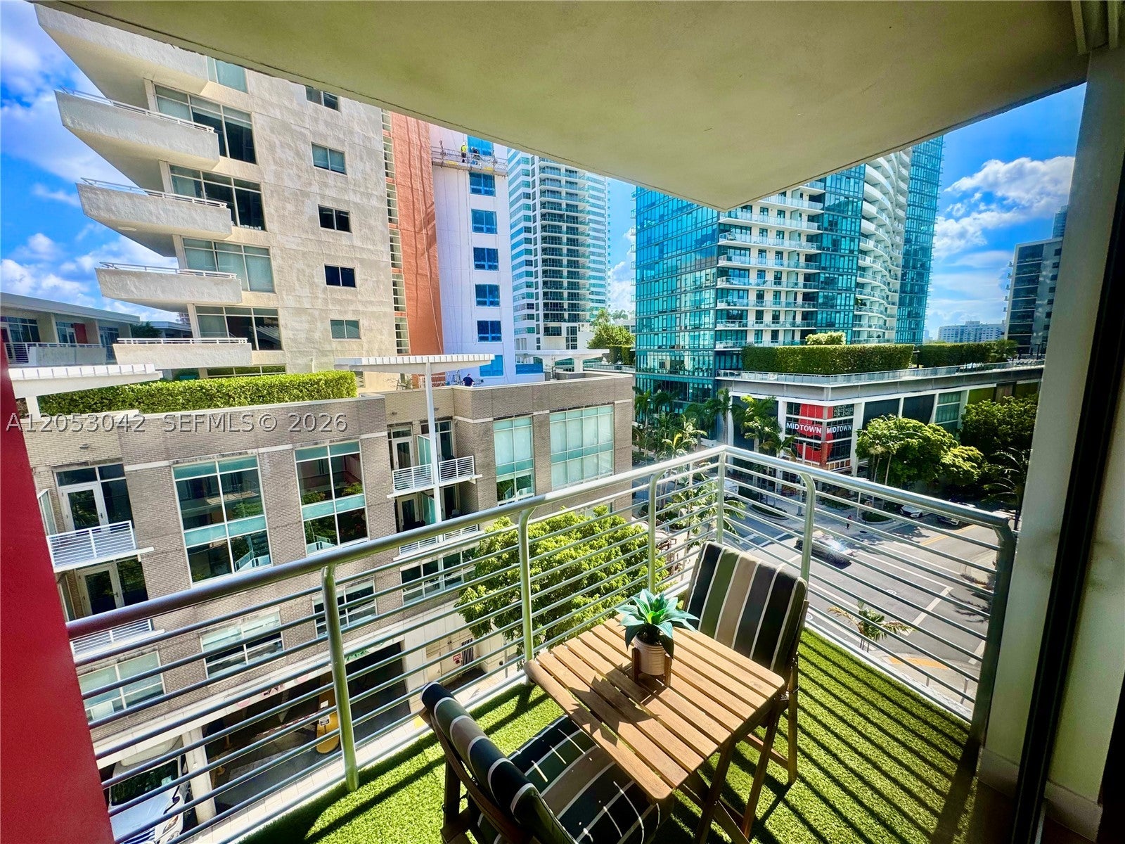 90 NE 32 St 613, Miami FL 33137
