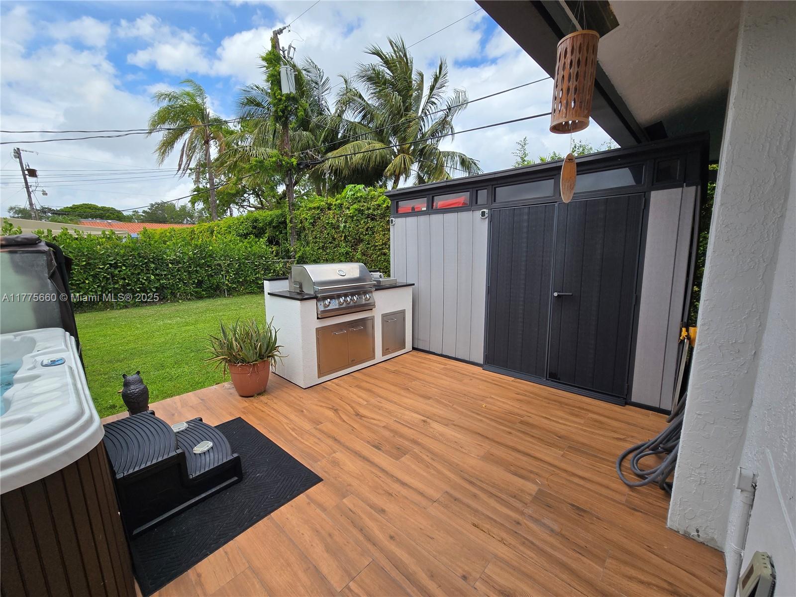 LOLADERO ESTATES 1ST ADDN - Residential