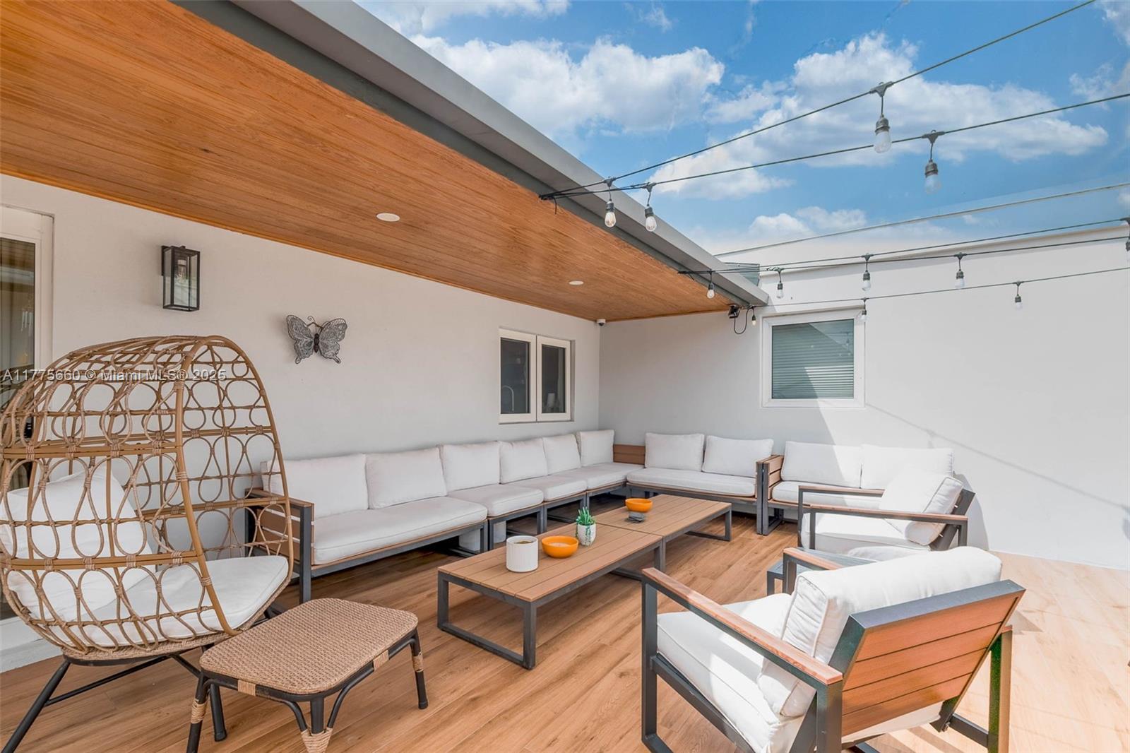 LOLADERO ESTATES 1ST ADDN - Residential